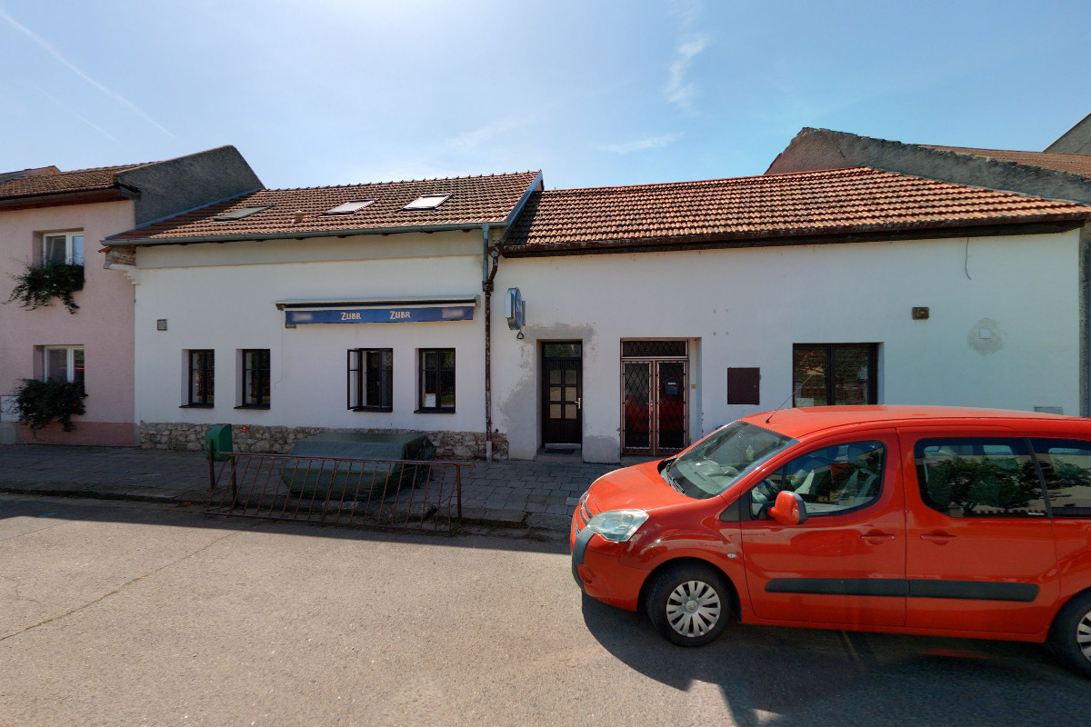 Hospoda Tvorovská 553 foto 2