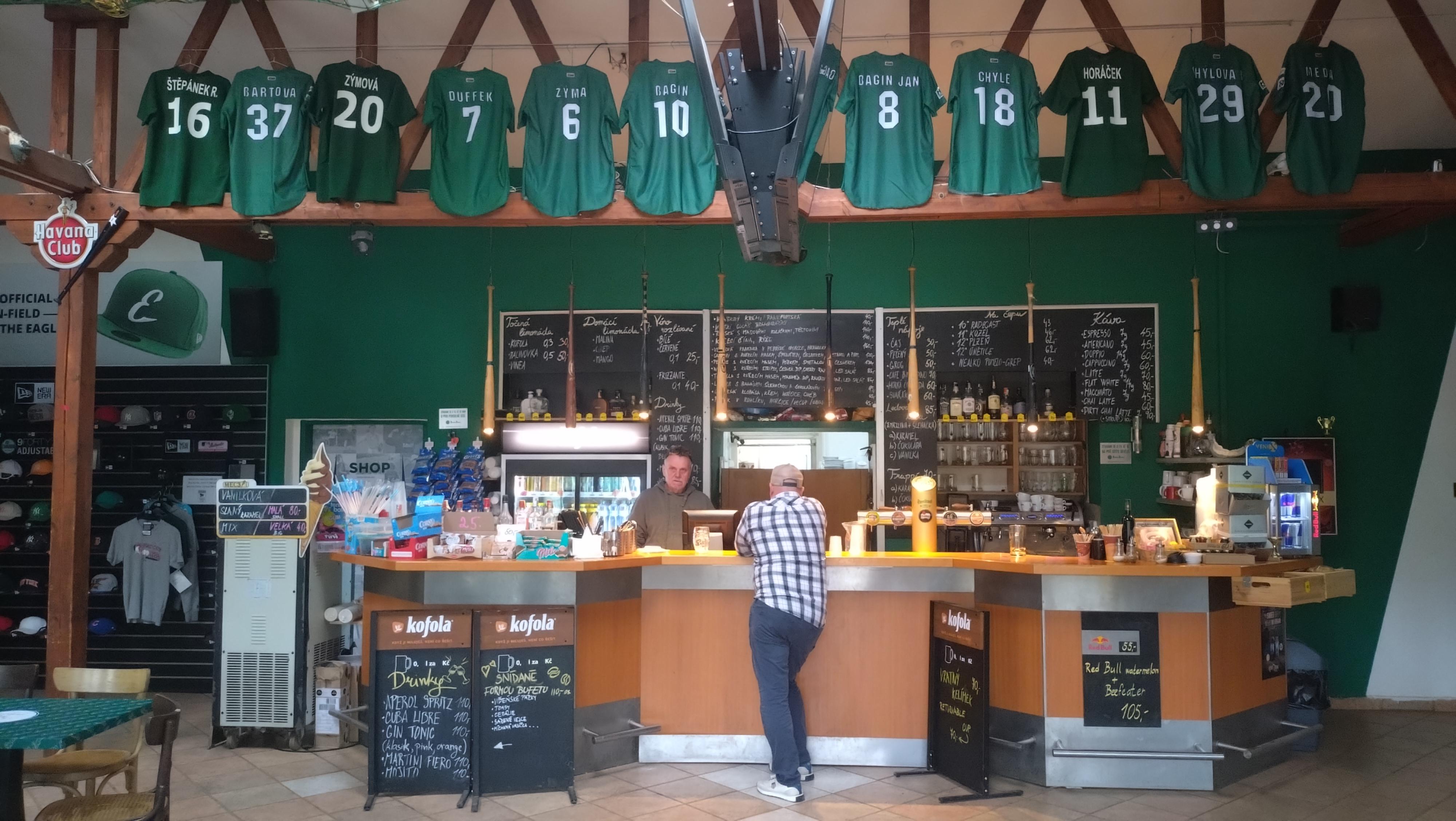 Dogout cantina
