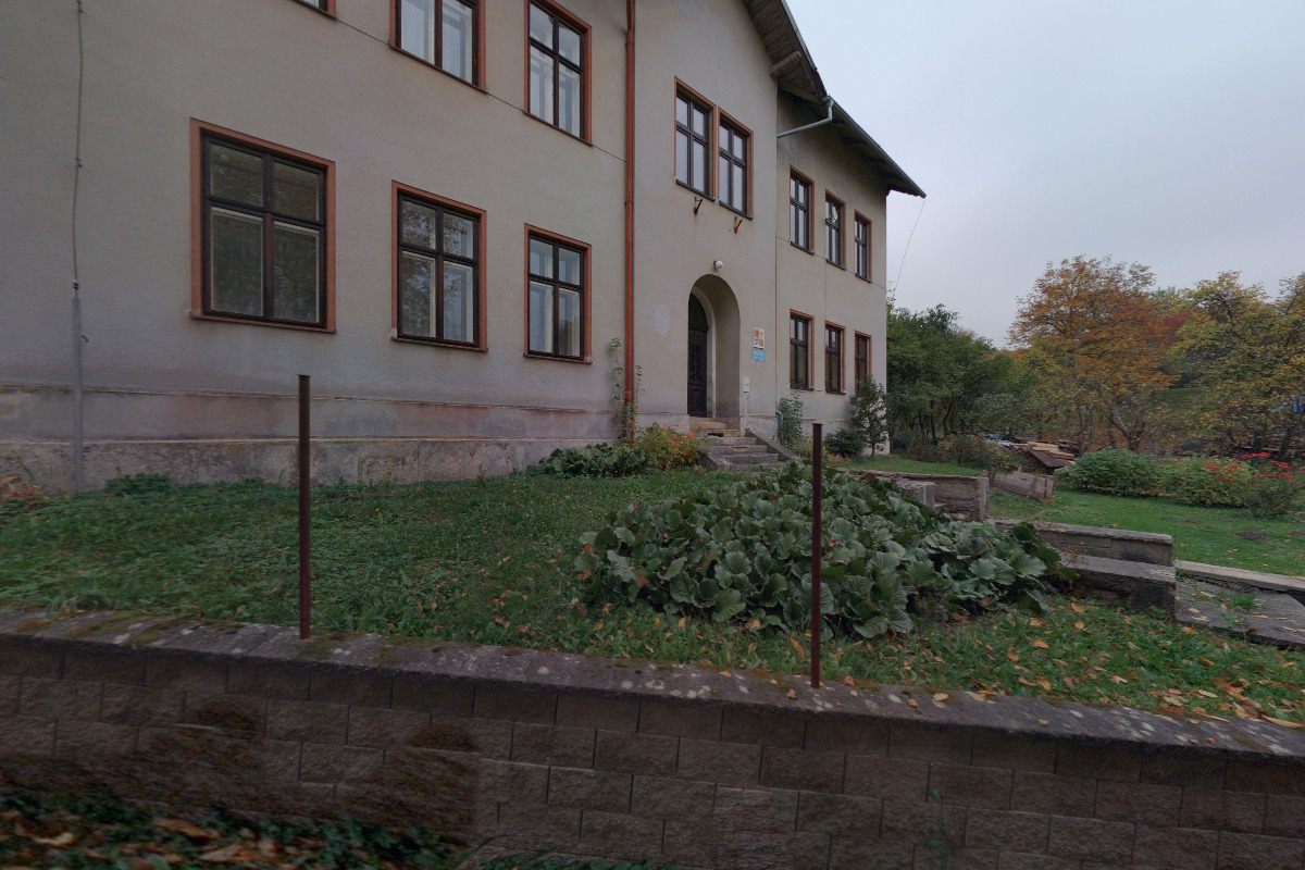Roztoky u Semil - obecní úřad foto 2