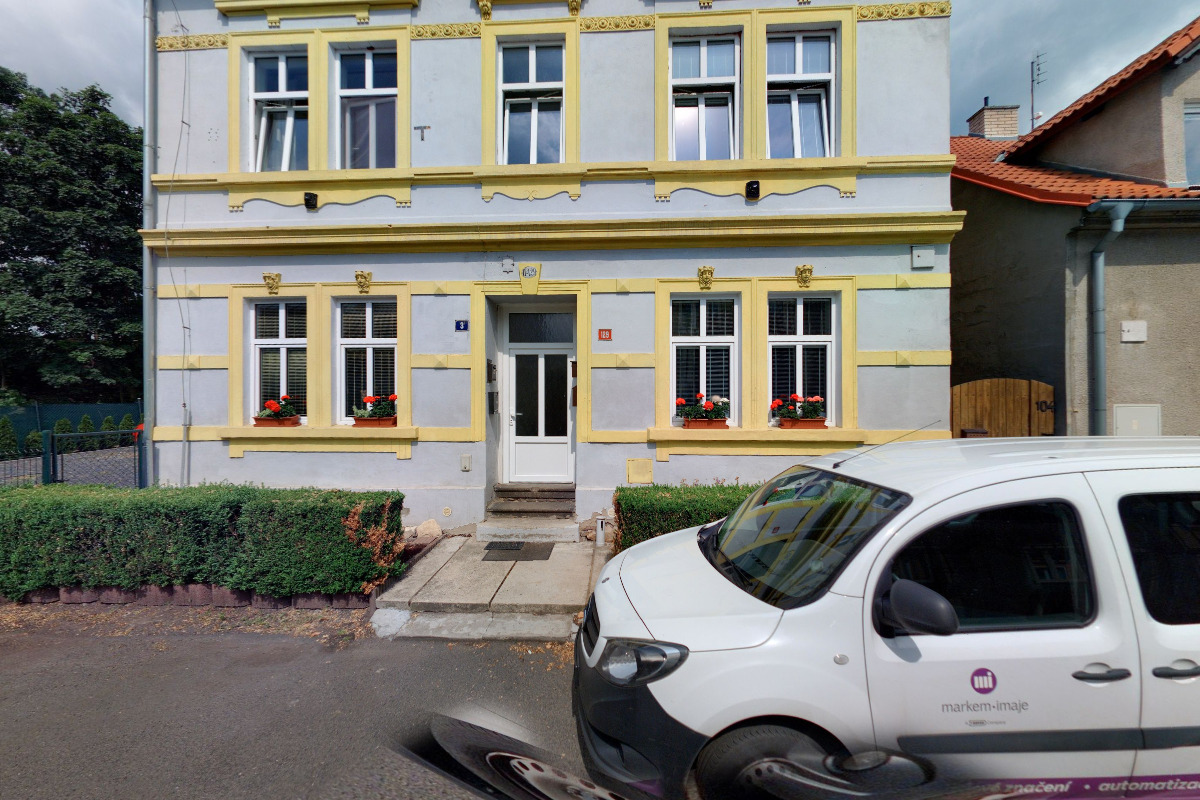 Plavecká škola Žabka