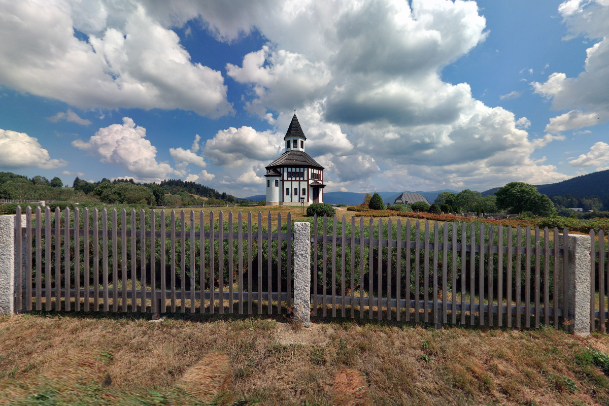 Ochranovský sbor při Českobratrské církvi evangelické v Tanvaldě foto 2