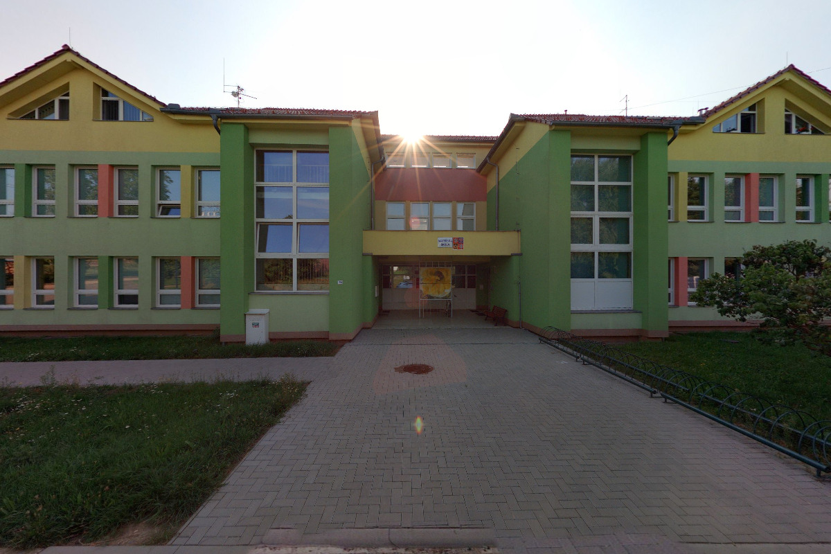 ZŠ a MŠ Vlčnov foto 2