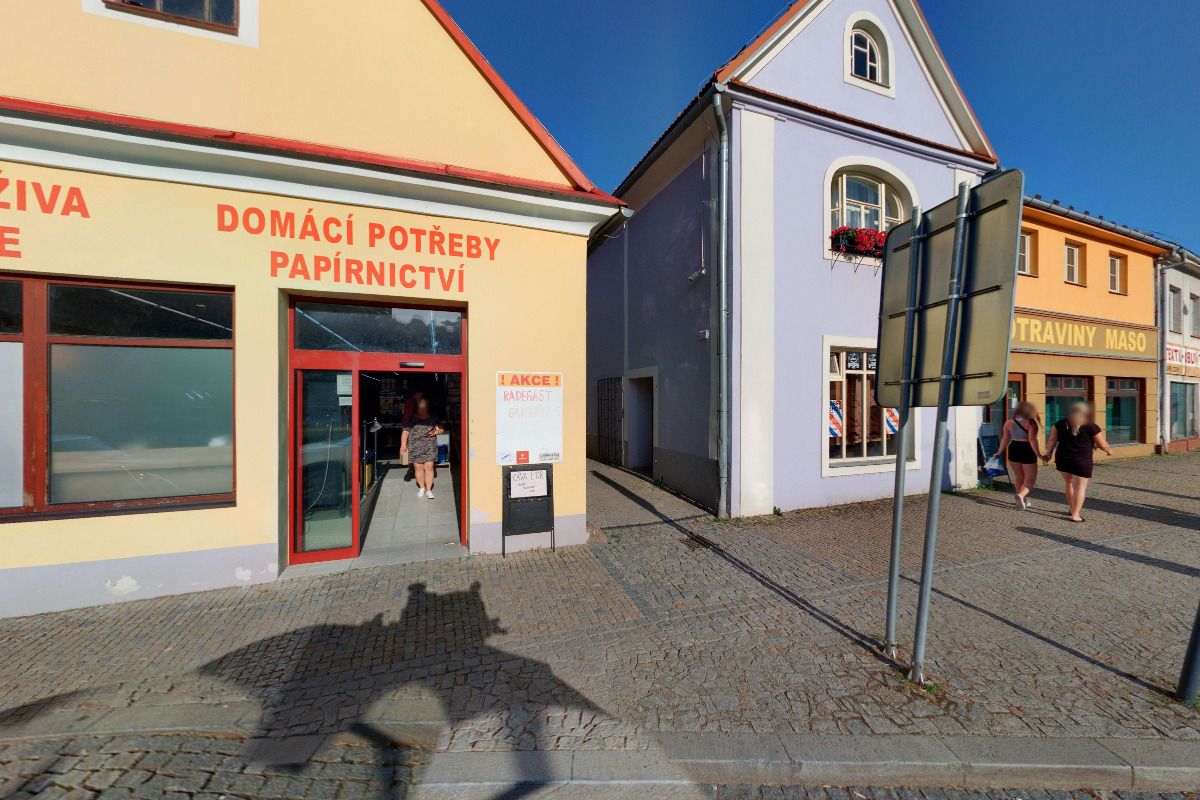 HRUŠKA - Petr Macháč foto 2