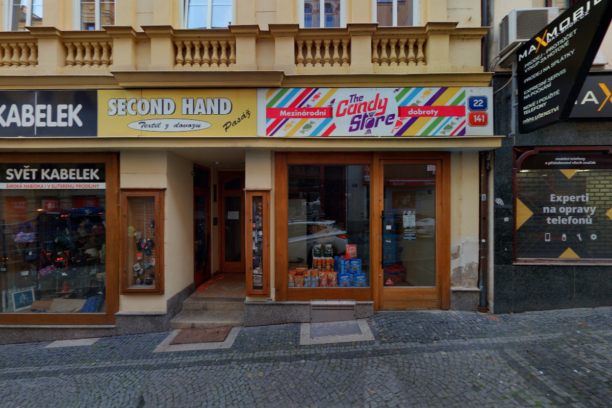 Second Hand - Alena Weinholdová