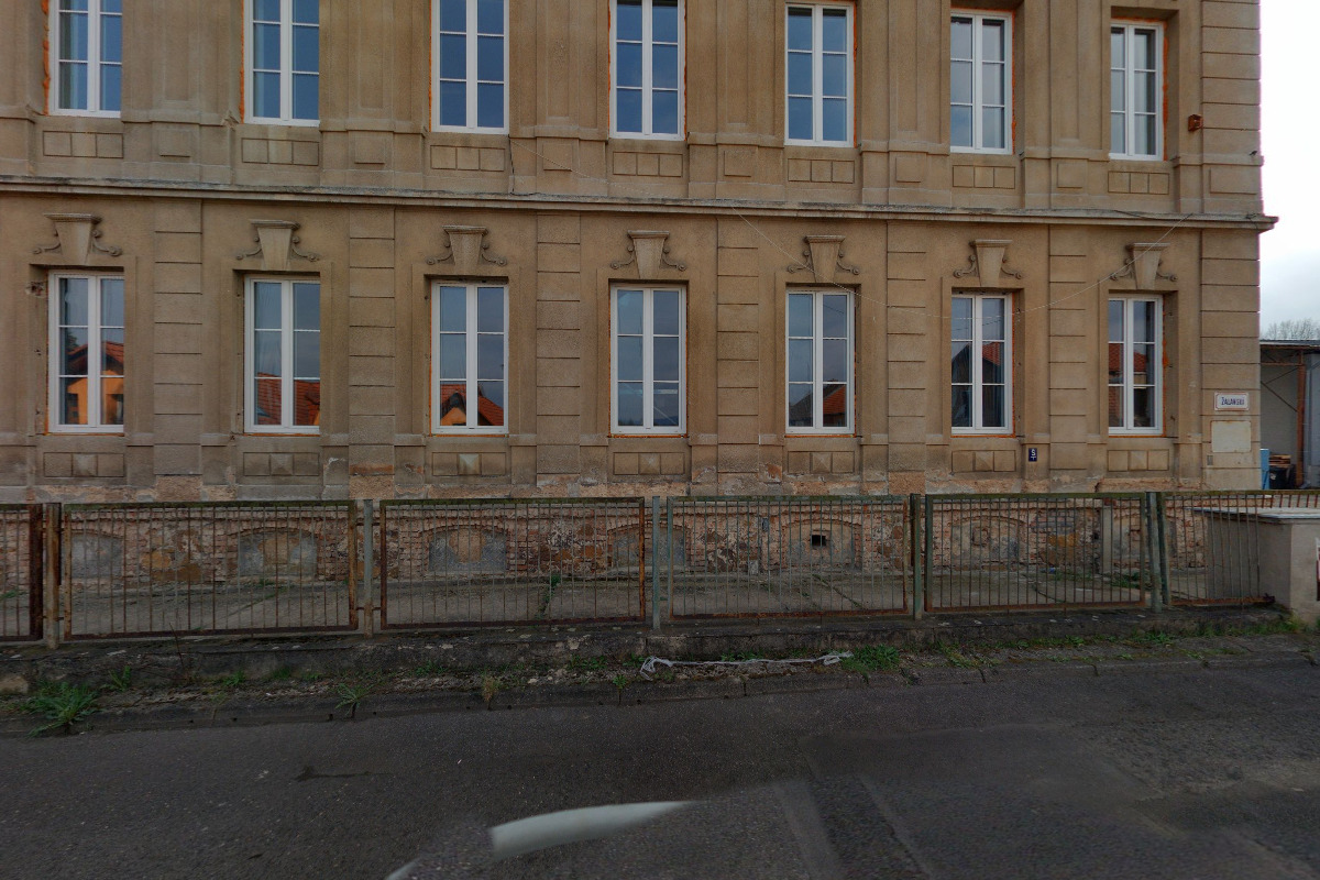 in PROJEKT LOUNY ENGINEERING, s.r.o.