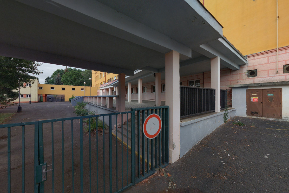 ZŠ Litvínov - Hamr, Mládežnická foto 4