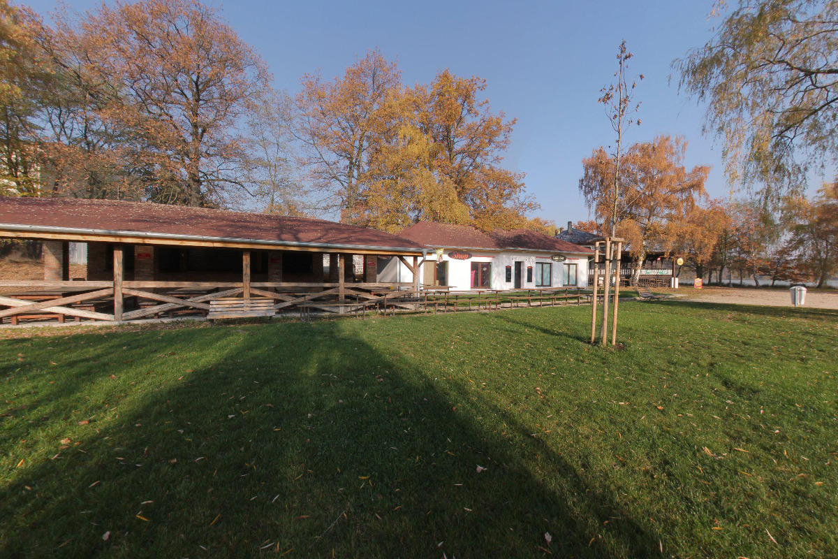 Občerstvení kamencové jezero foto 3