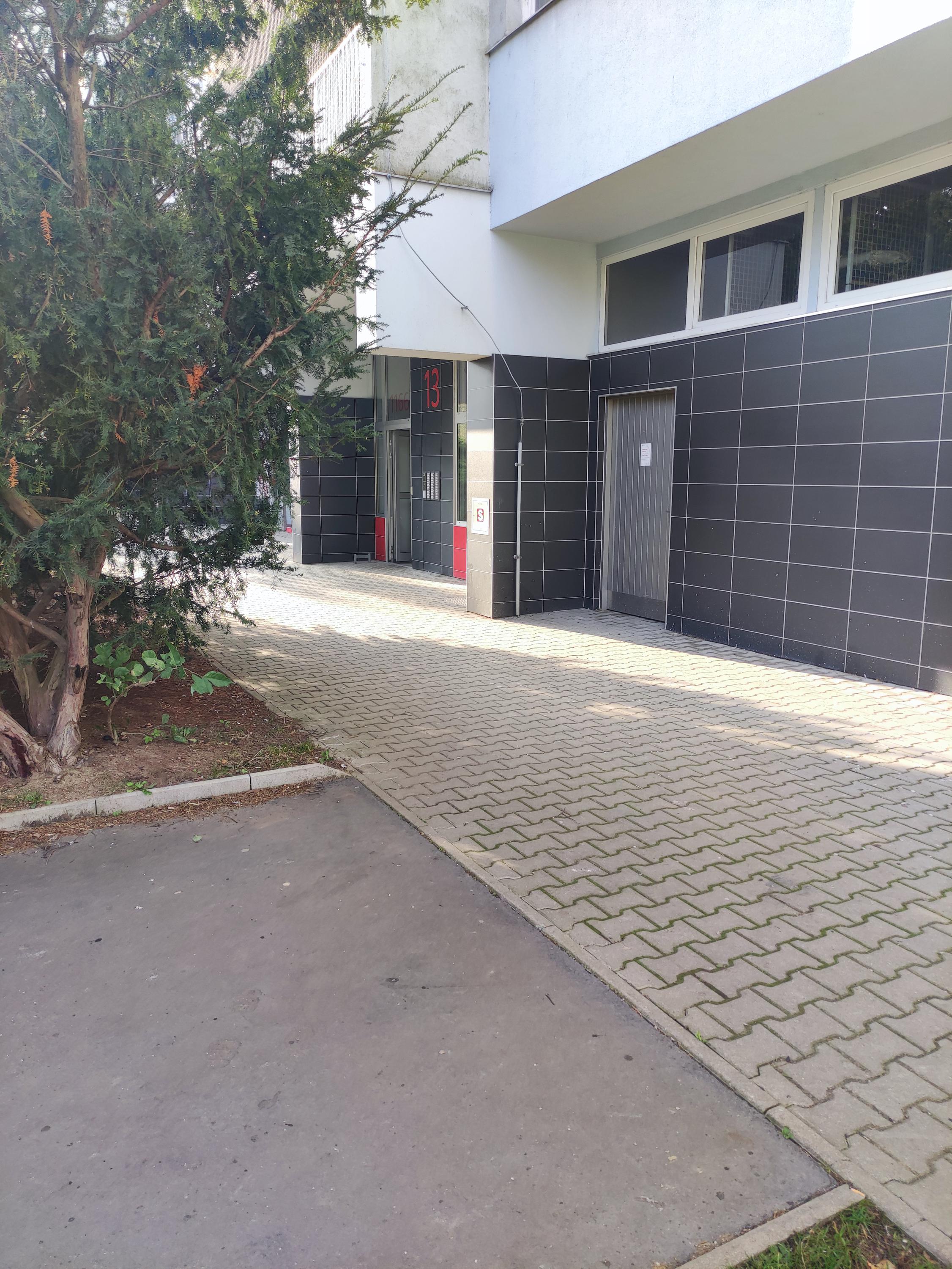 KURÝR PRAHA AUTODOPRAVAMAREK.CZ foto 5