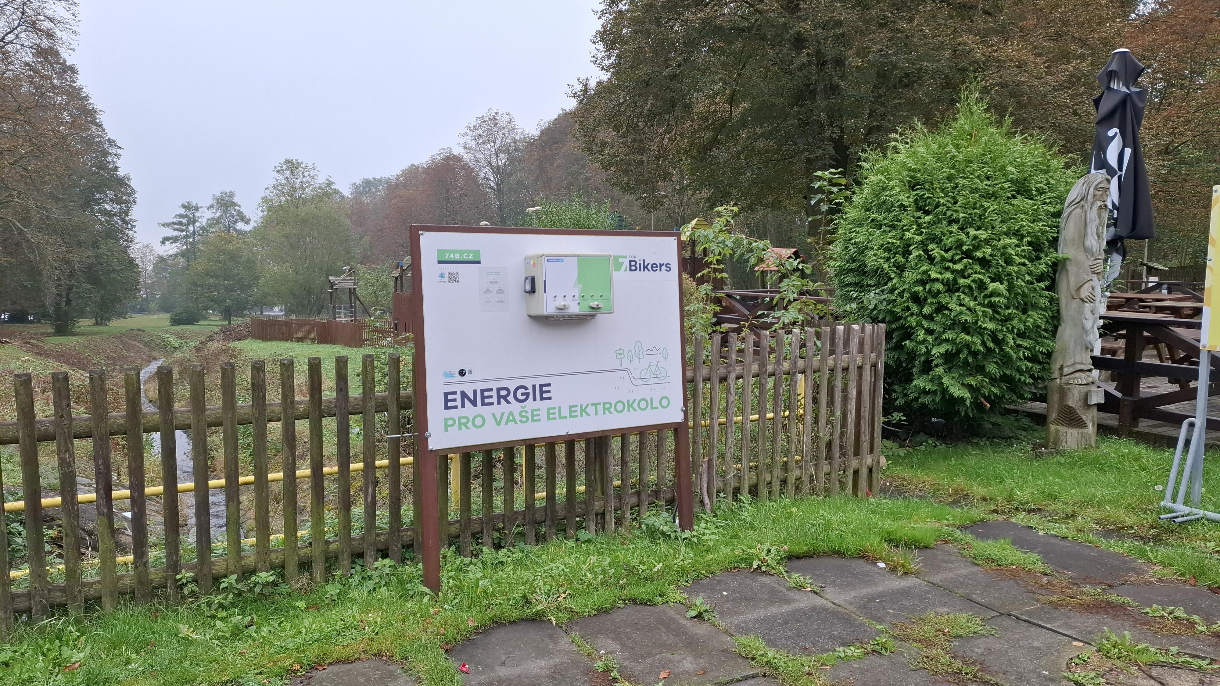Nabíjecí stanice Areál Loučky foto 2