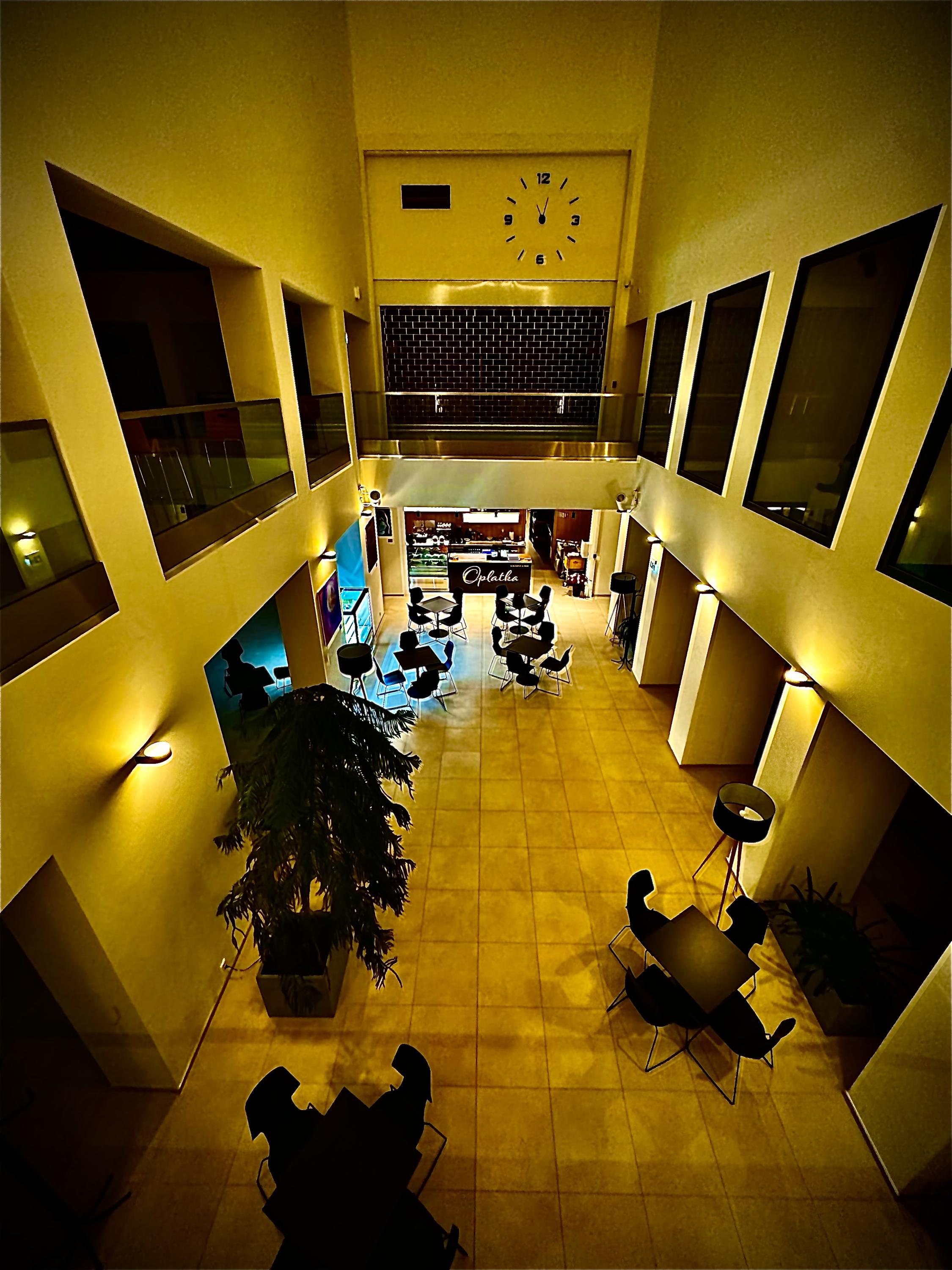 Oplatka kavárna & bar foto 2