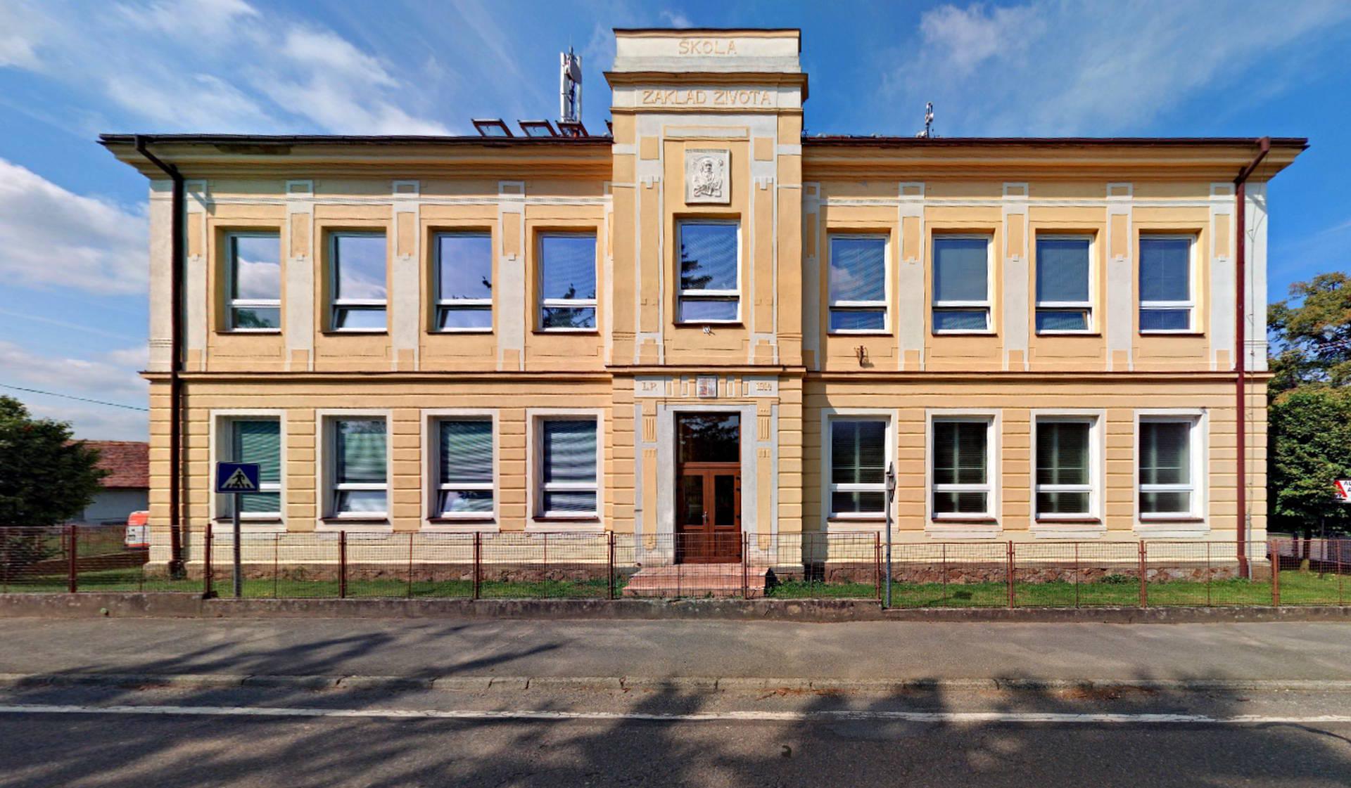 ZŠ a MŠ Rabštejnská Lhota foto 2