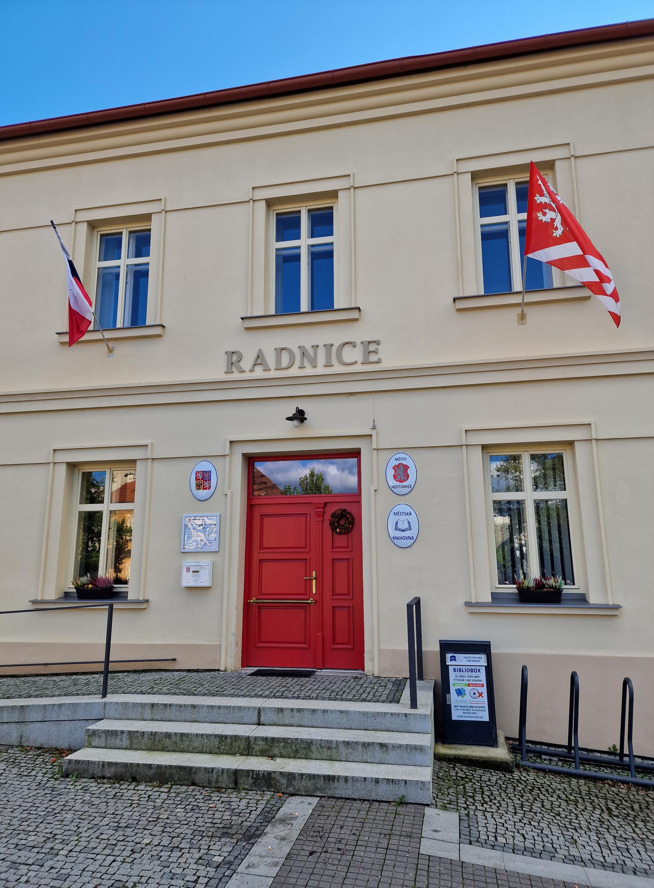 Hostomice - městský úřad foto 3