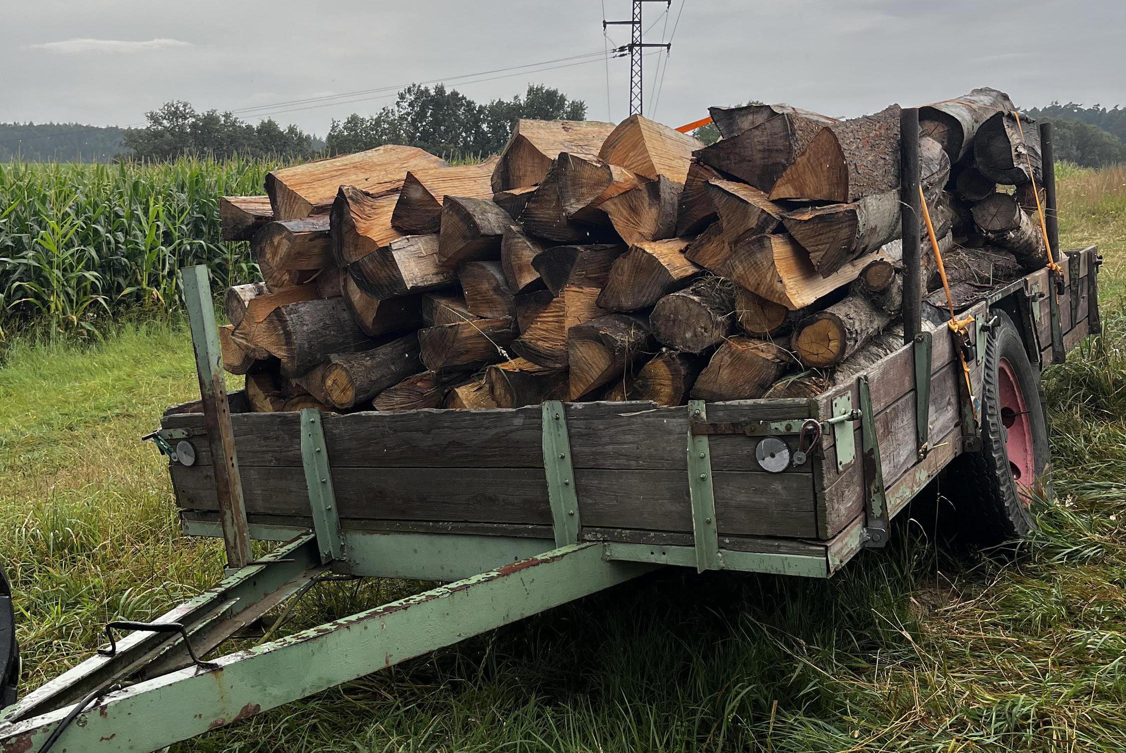 Palivové dřevo Krettek