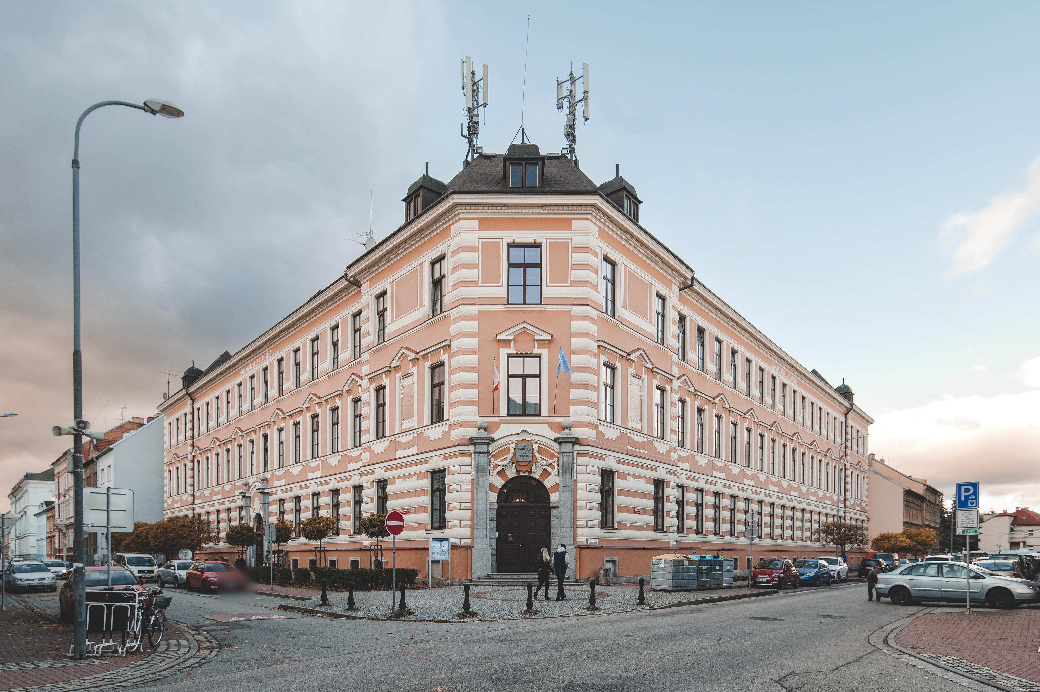 Gymnázium J. V. Jirsíka