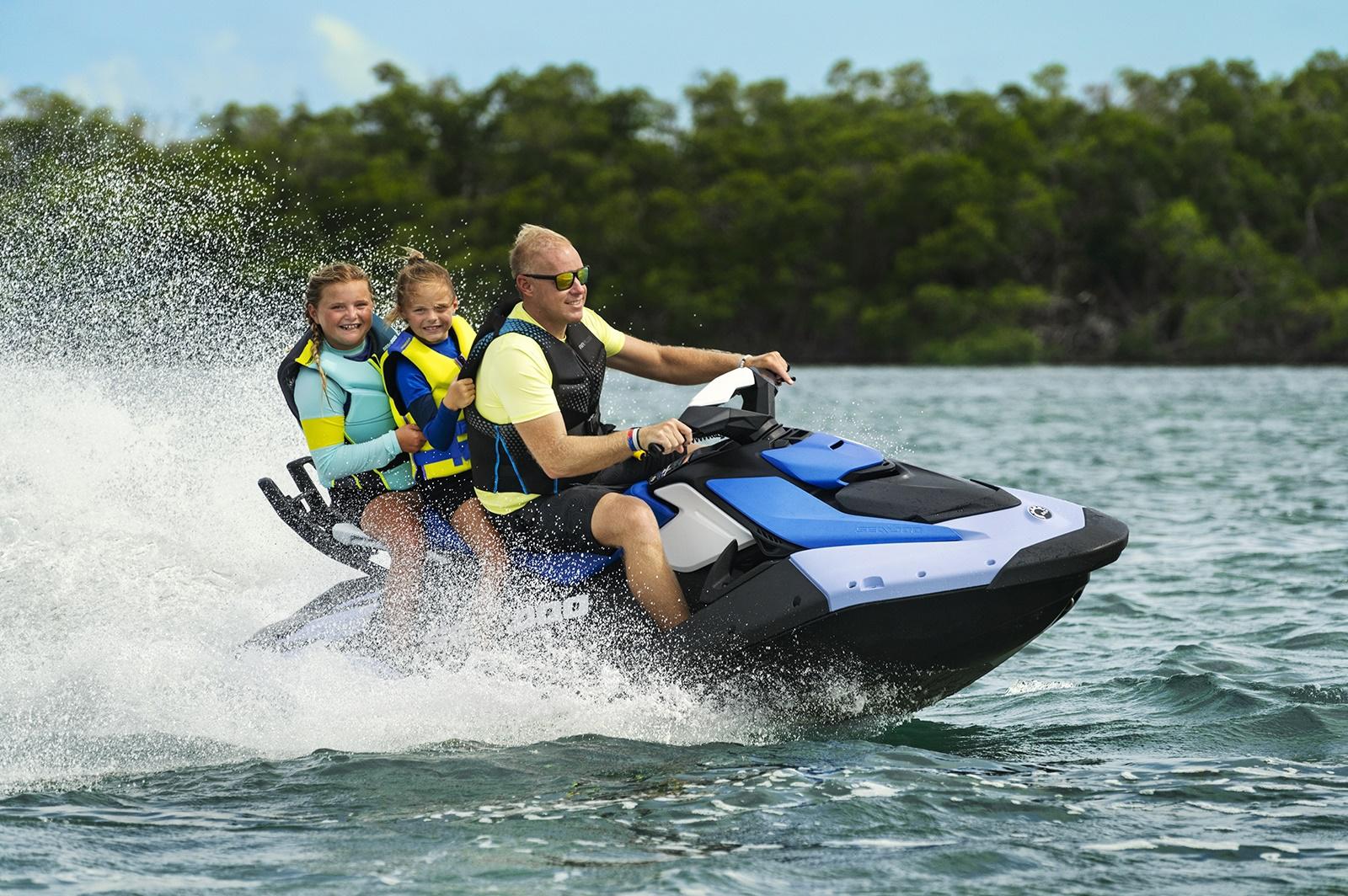 Půjčovna vodních skútrů - jetskizone.cz