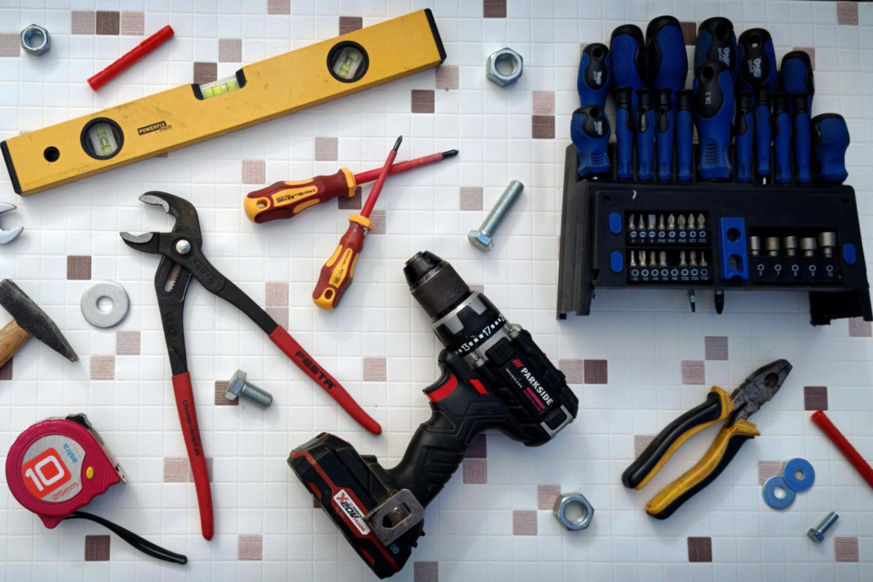 Víkendové práce - Aleš Vopátka