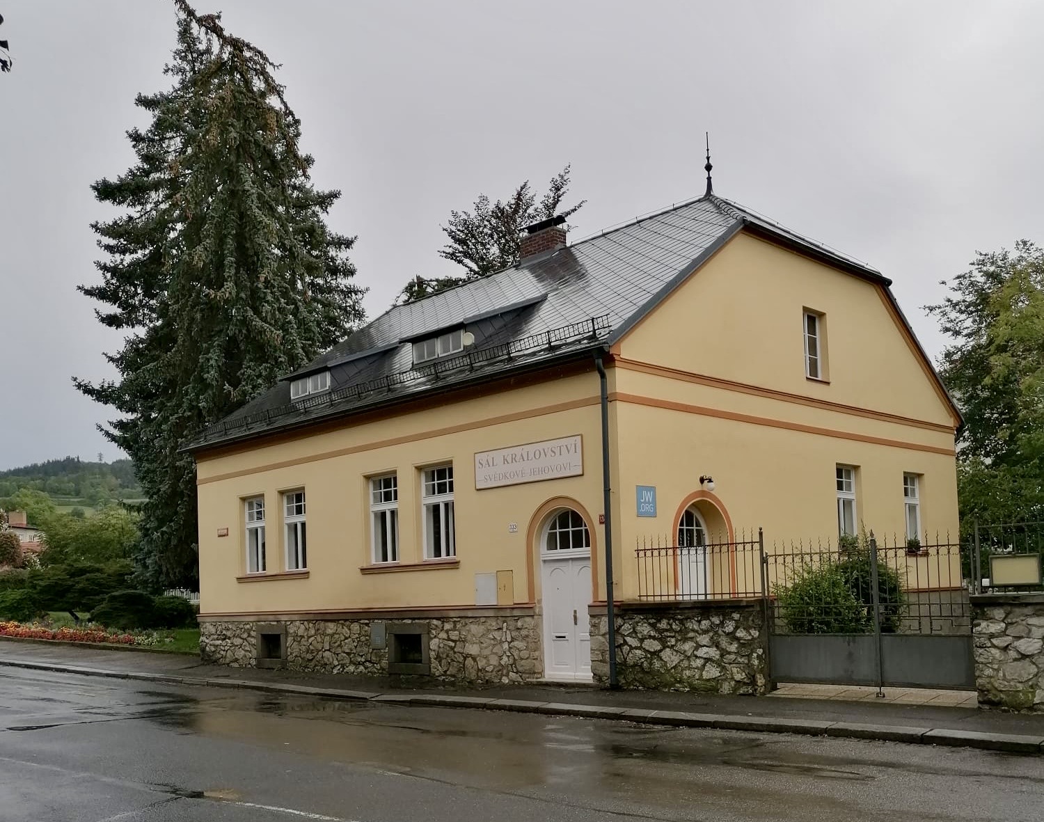 Náboženská společnost Svědkové Jehovovi