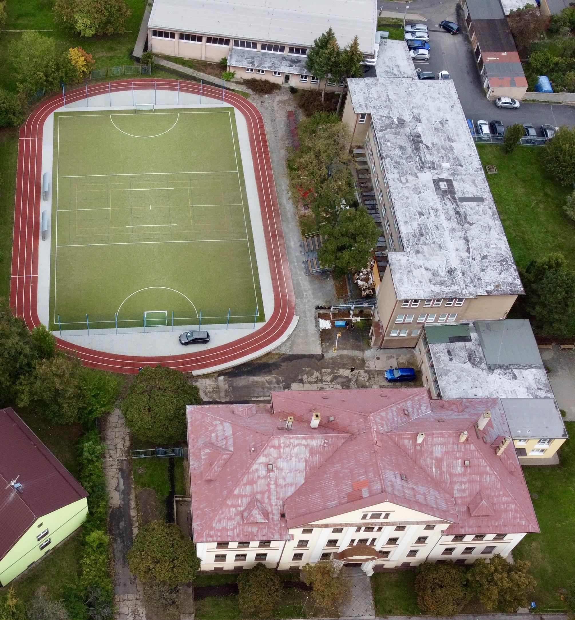 ZŠ Chomutov, Školní foto 5
