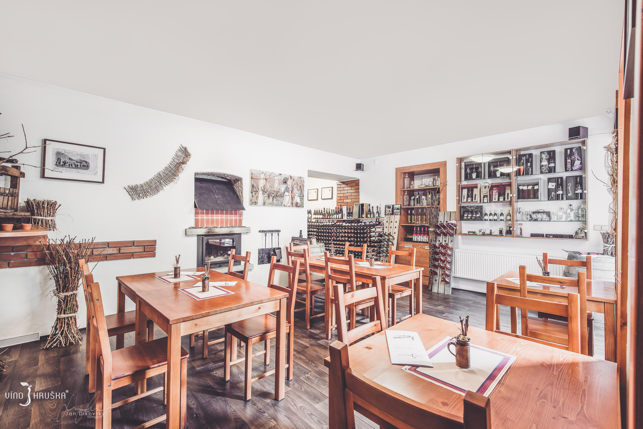 Vinotéka VÍNO HRUŠKA foto 3