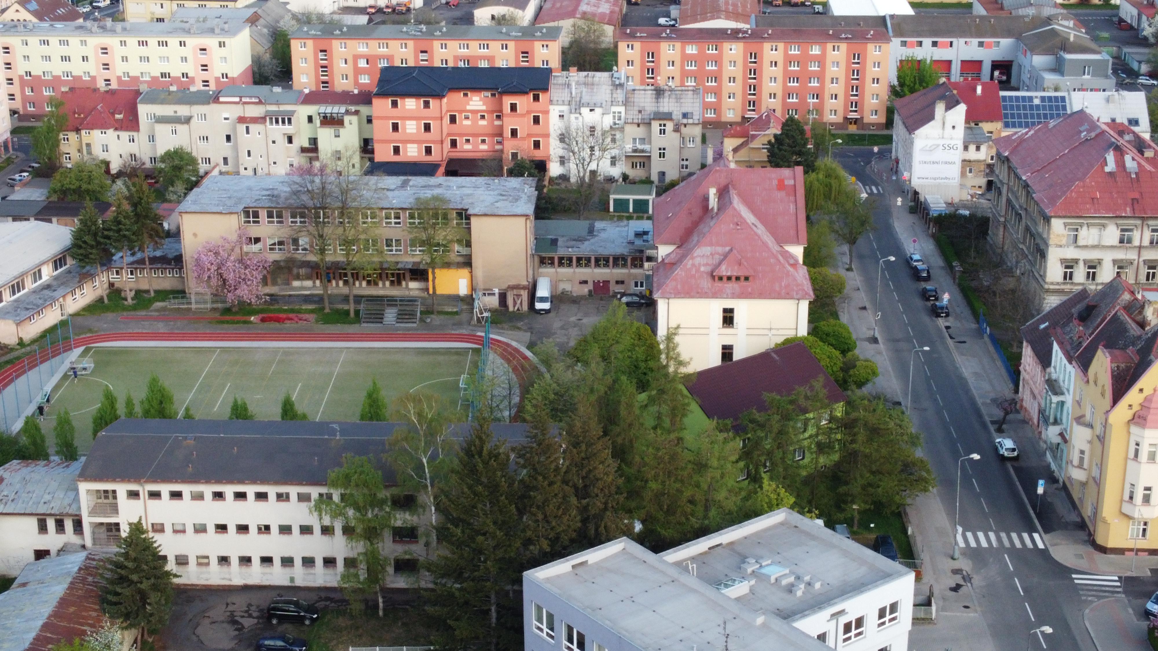 ZŠ Chomutov, Školní foto 6