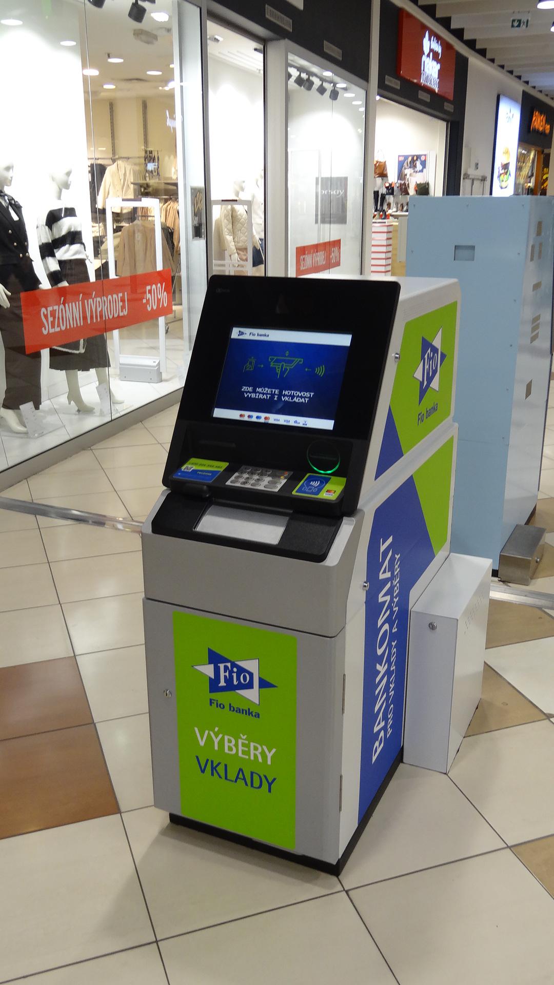 Bankomat Fio banky foto 2