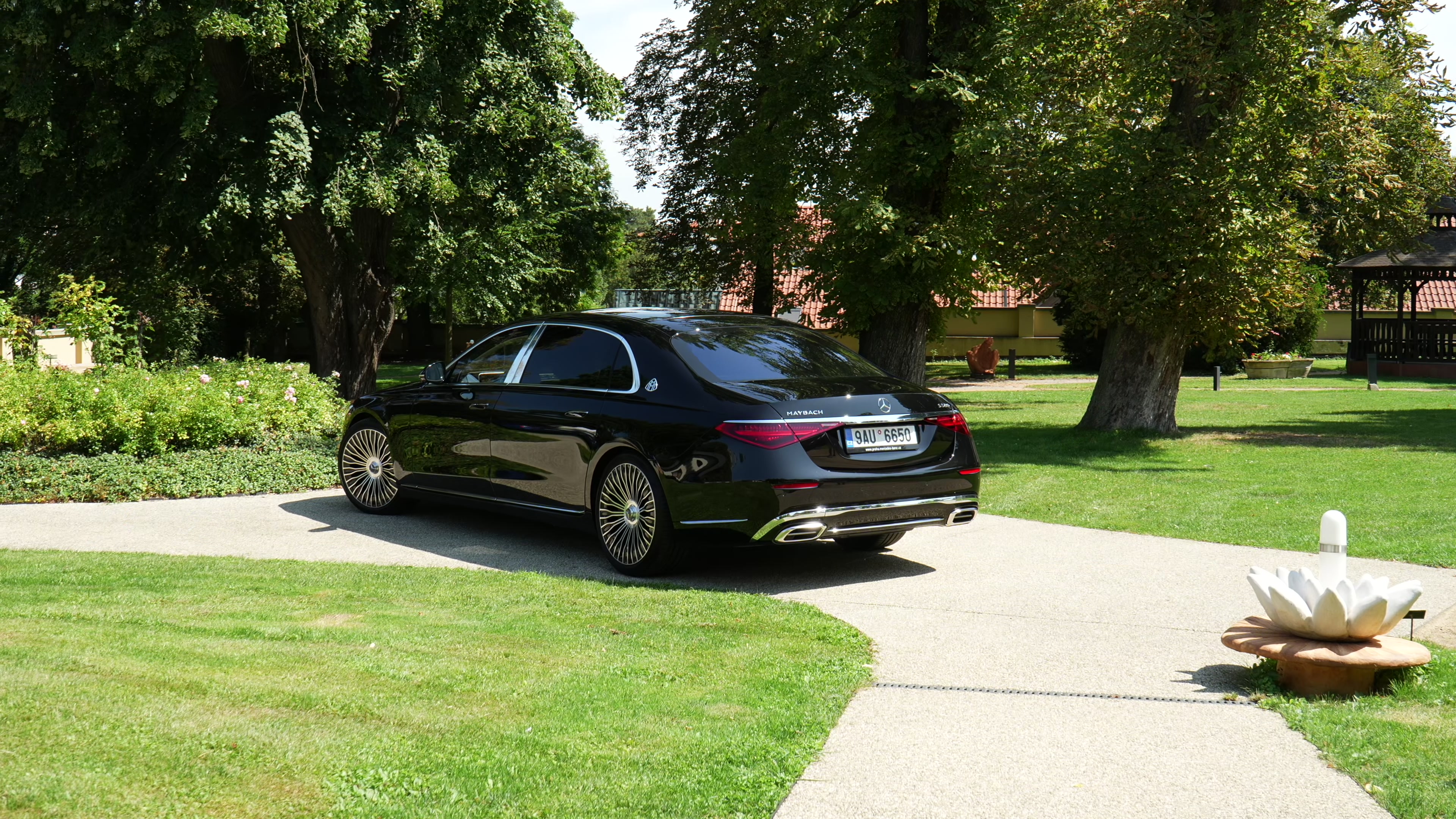 Almasyf | Limousine & Rental services foto 2 (náhled videa)