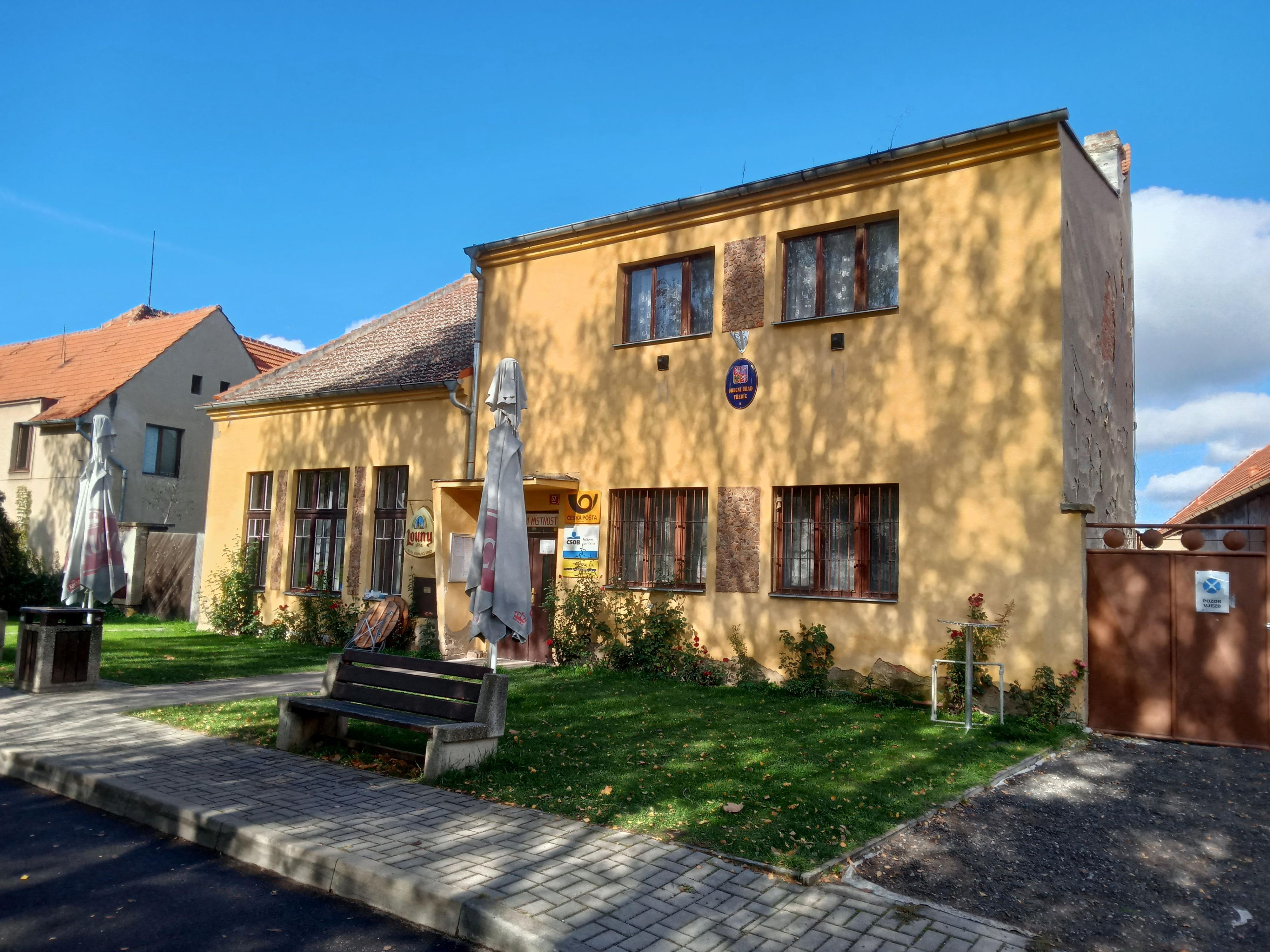 Třebíz - obecní úřad foto 5