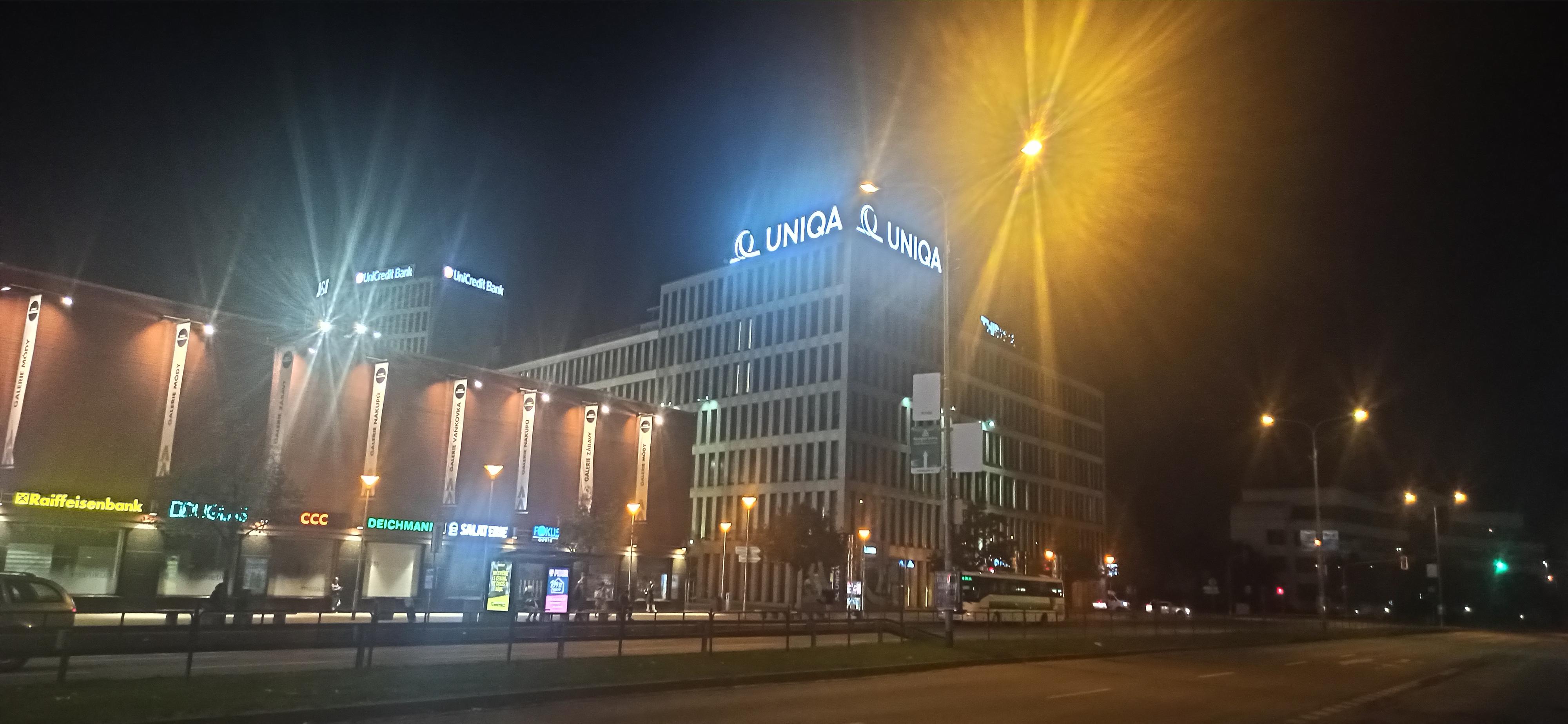 UniCredit Bank Czech Republic and Slovakia, a.s. foto 2