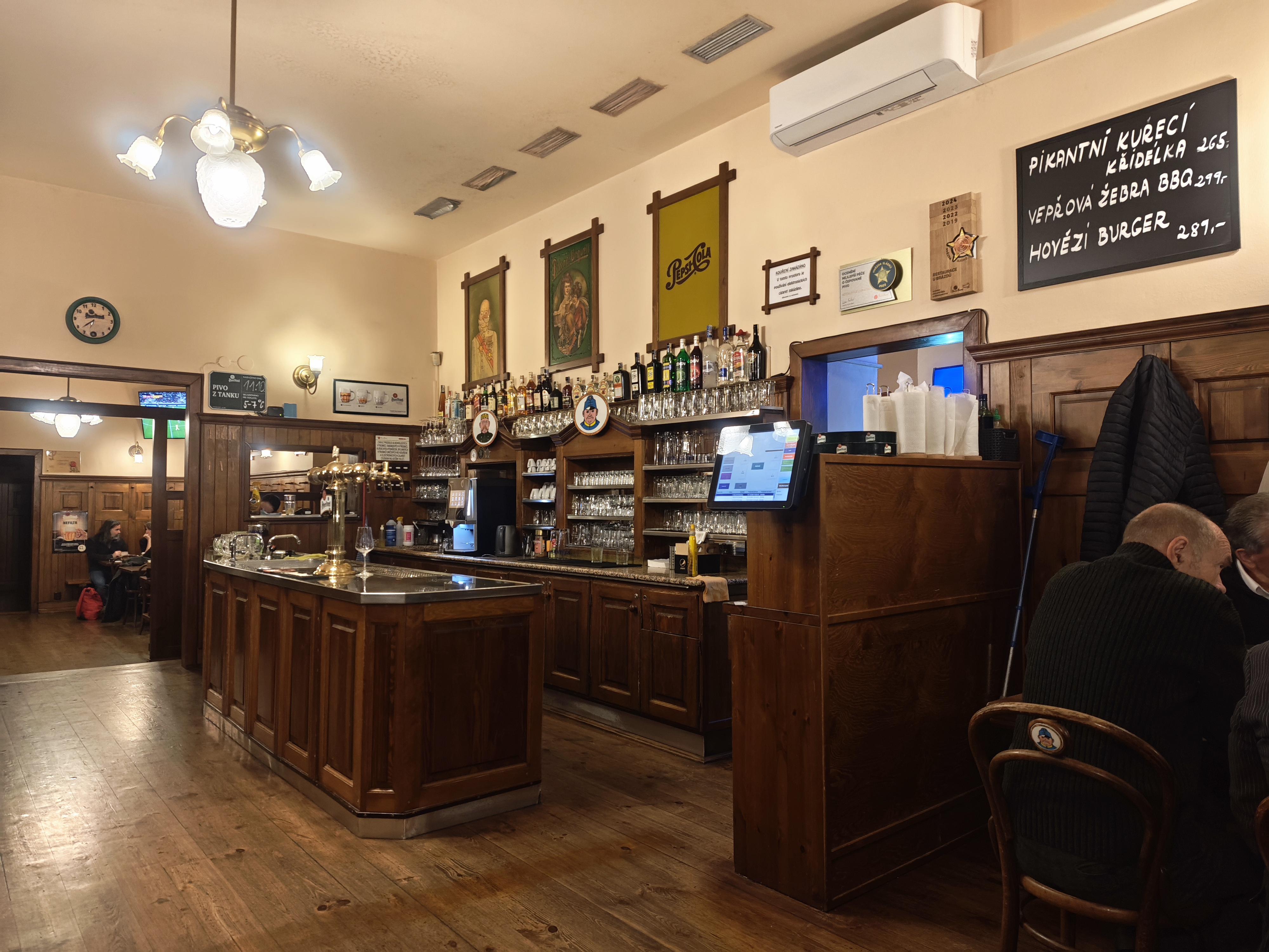 Švejk Restaurant U Brázdů foto 2