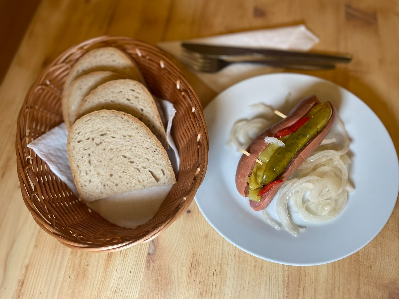 Pivní bar Černá ruka foto 2