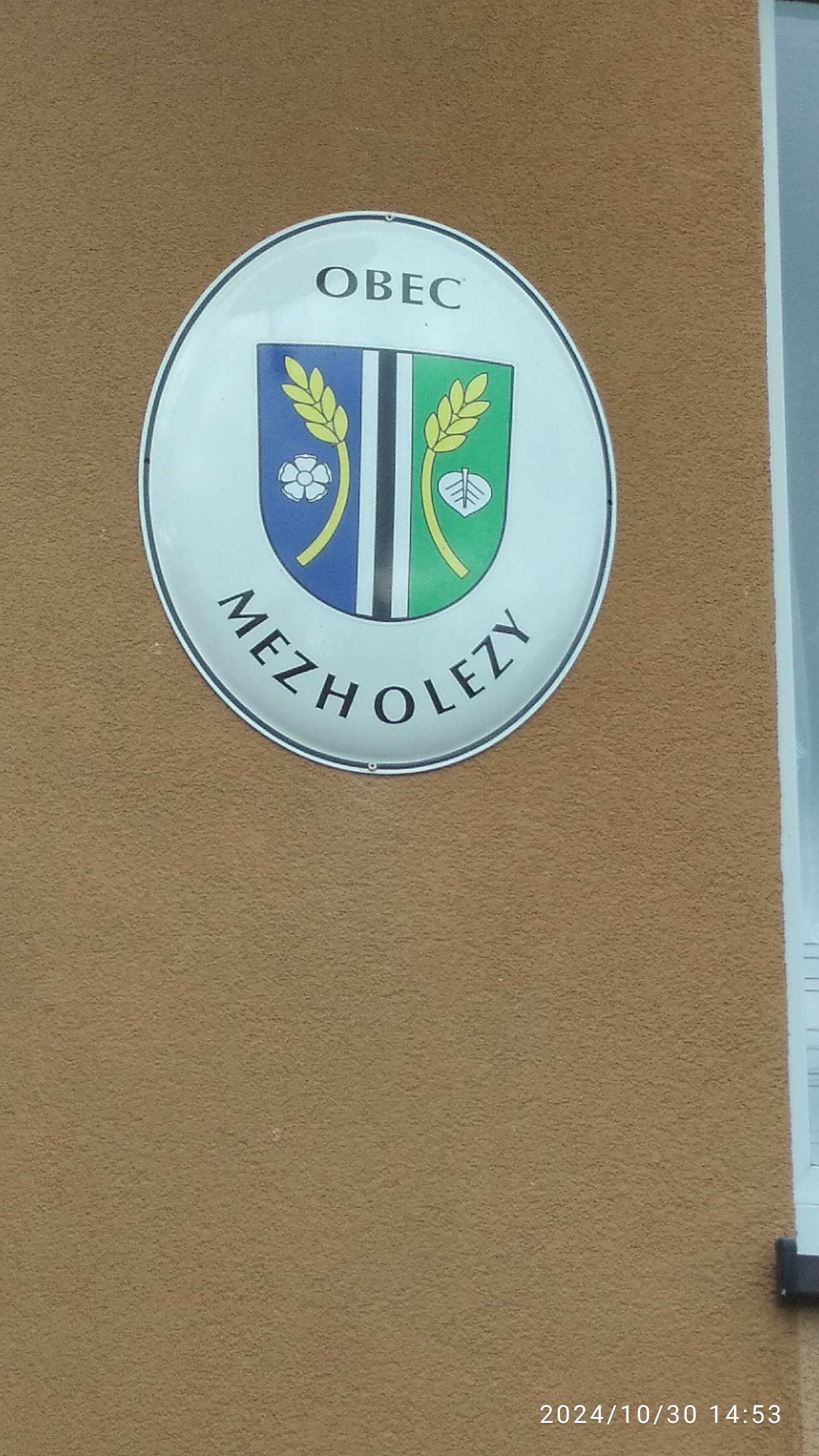 Mezholezy - obecní úřad foto 2