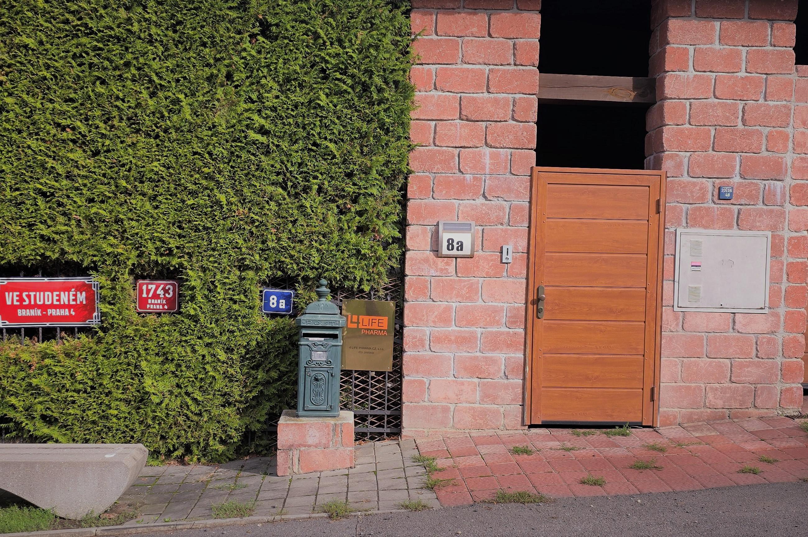 4 LIFE PHARMA CZ, s.r.o.