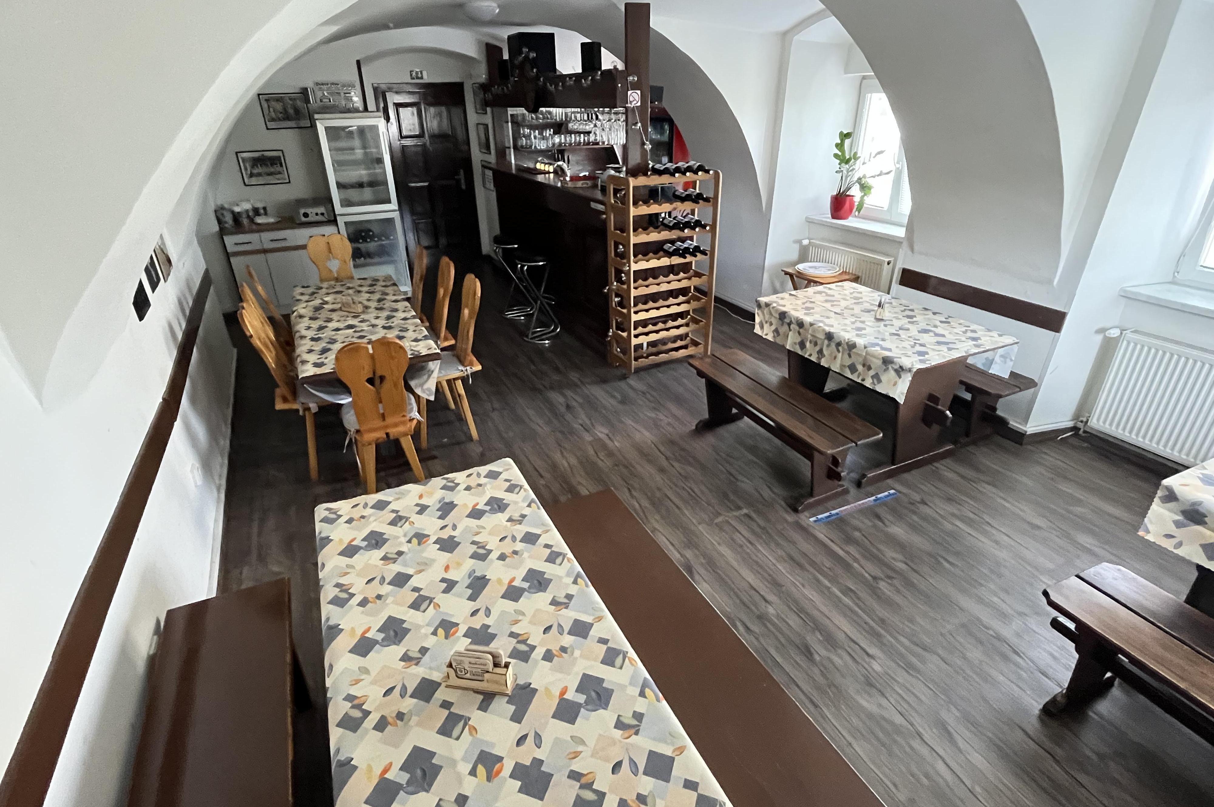 Pizza & Burger u kostela