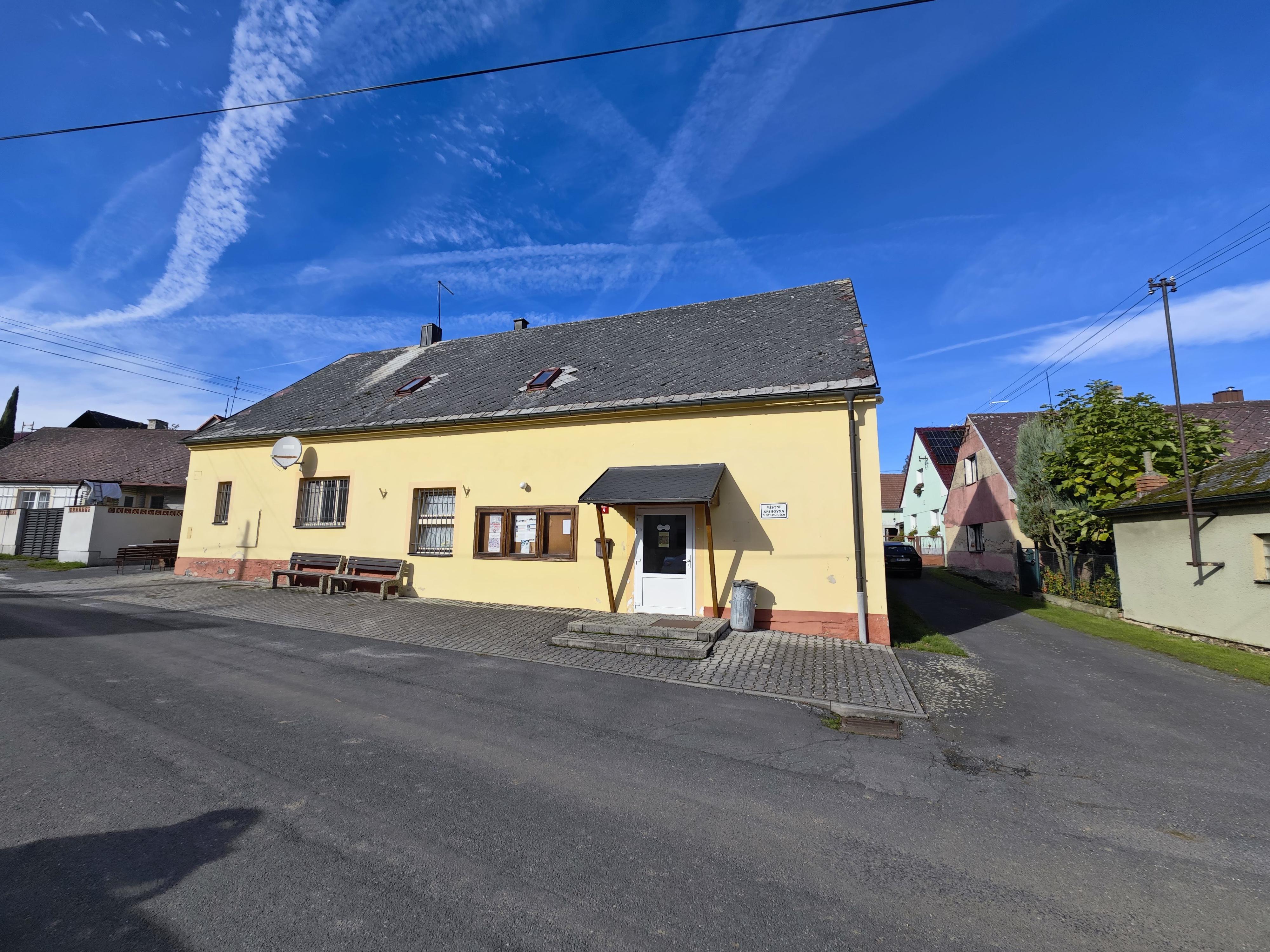 Místní knihovna Nevolice foto 2