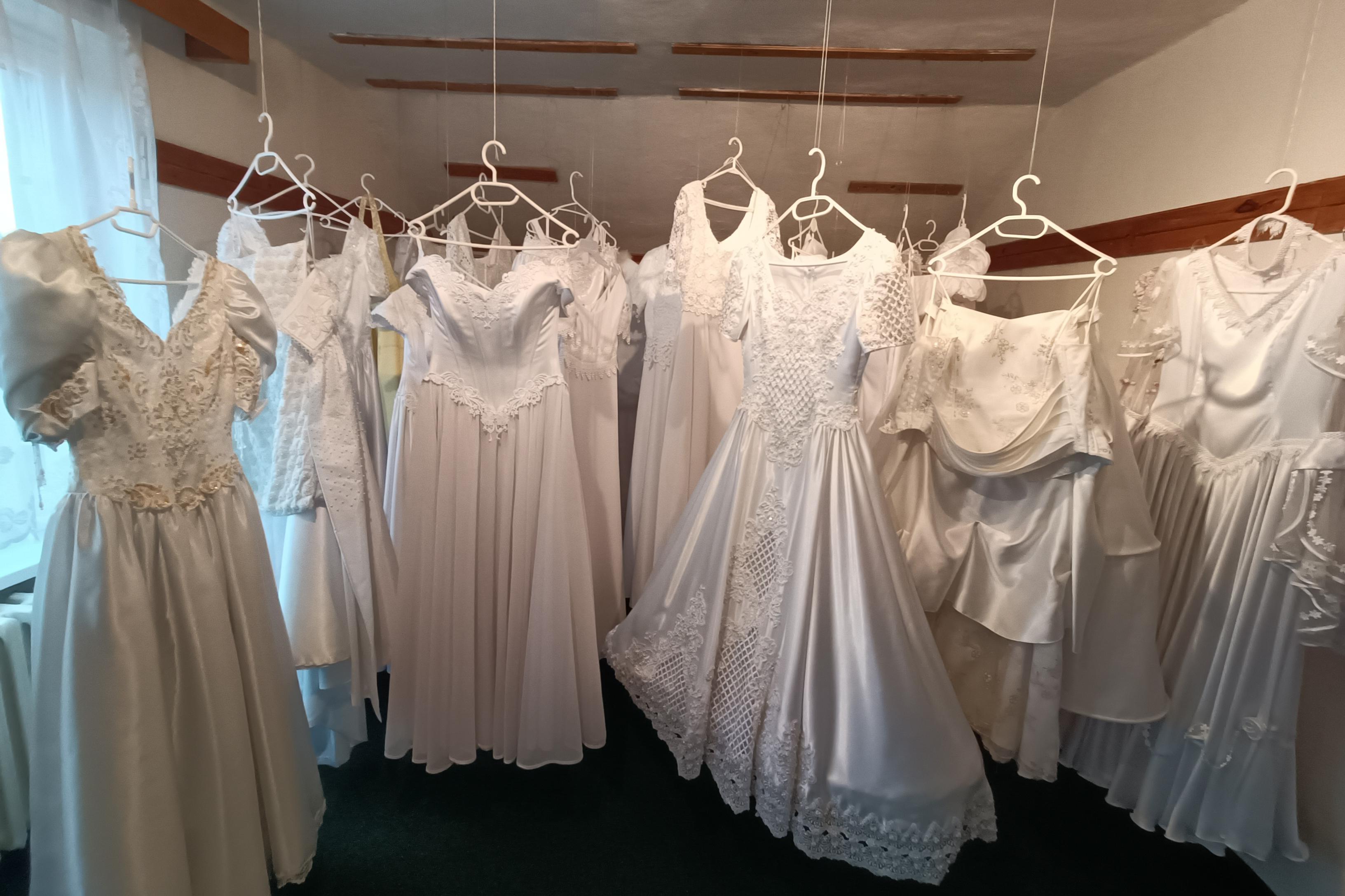 Půjčovna svatebních šatů Marče