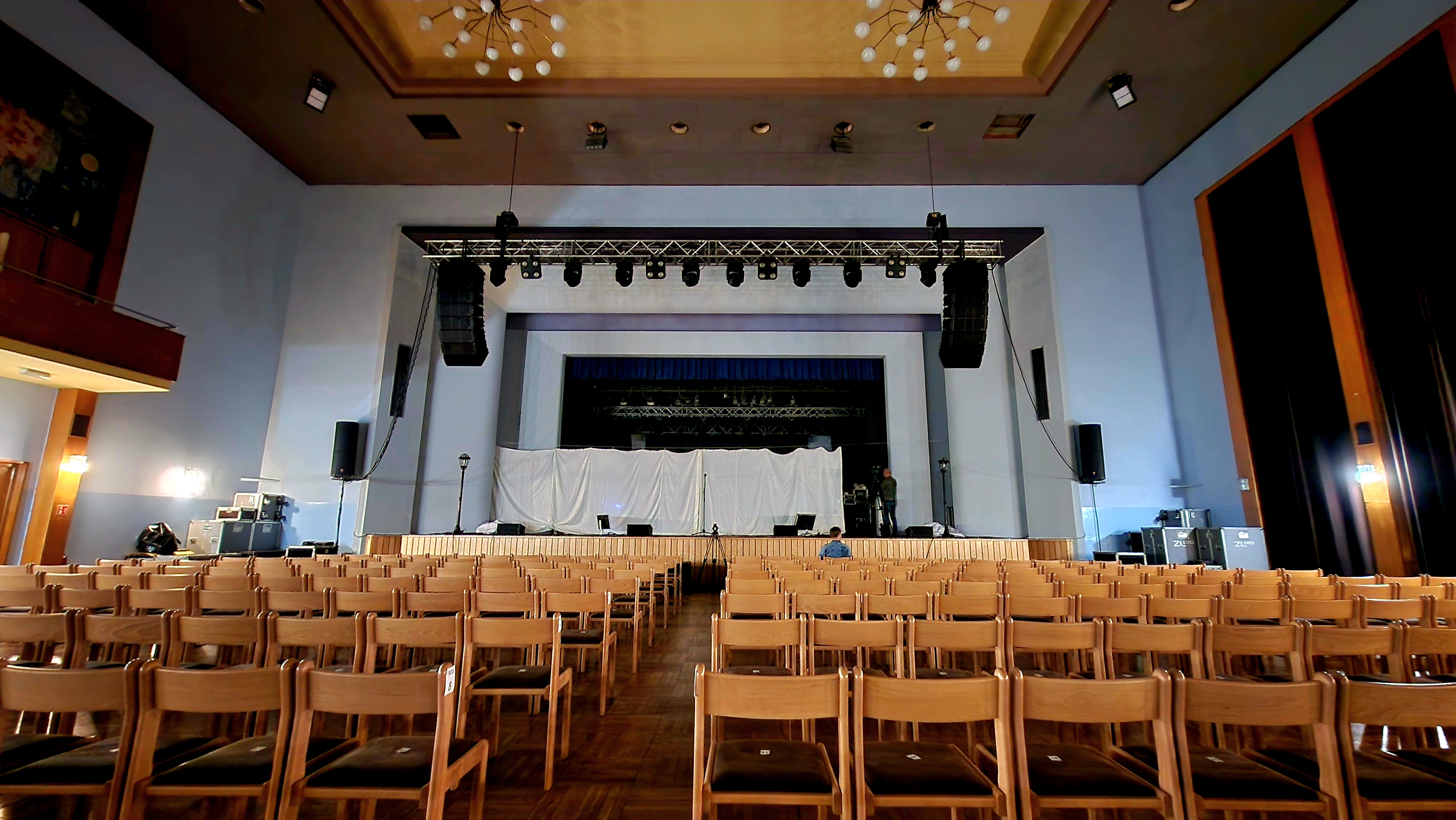 Kulturní středisko města Ústí nad Labem, p. o. - Dům kultury foto 3