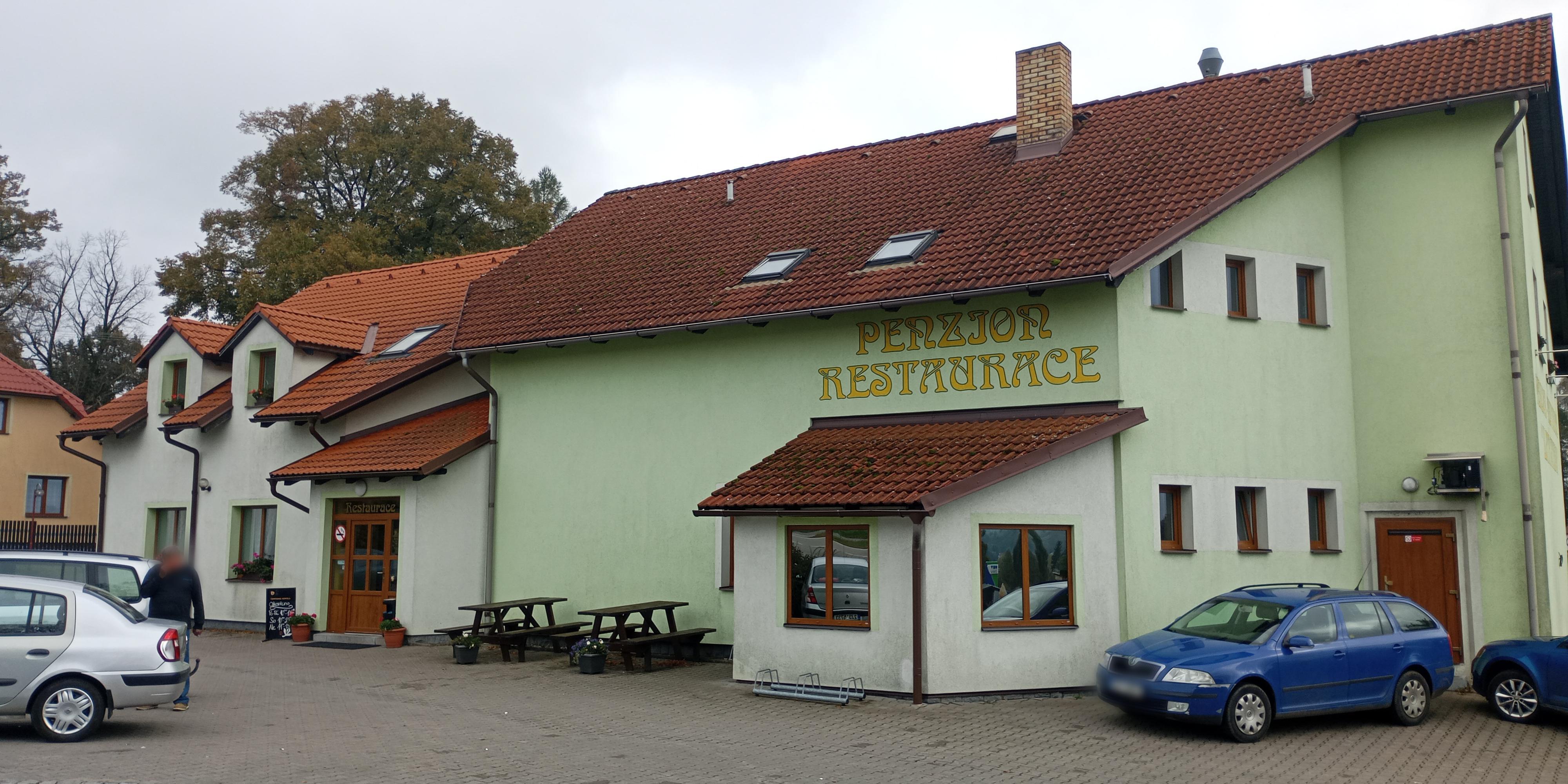 Restaurace Zlatá studna foto 5