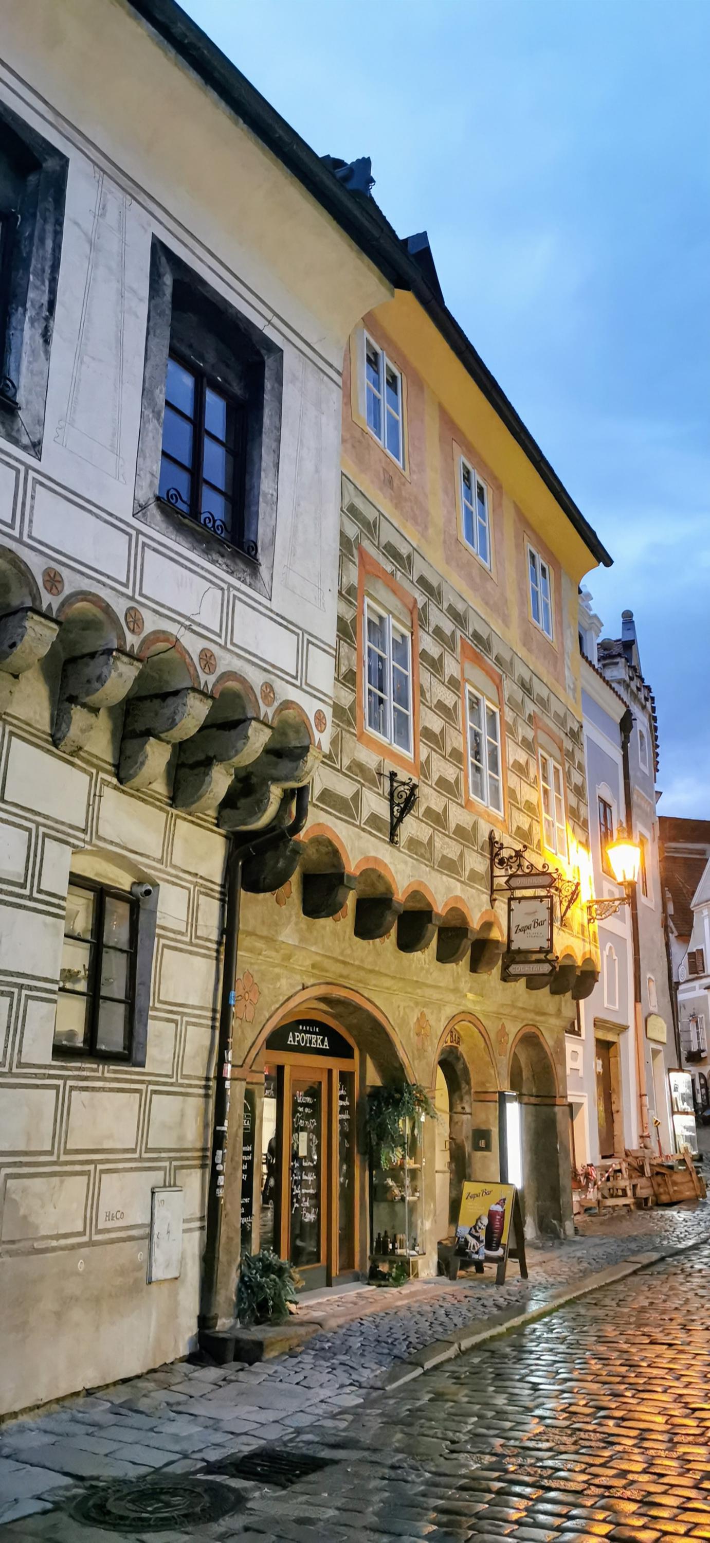 ZAPA BAR ČESKÝ KRUMLOV foto 3