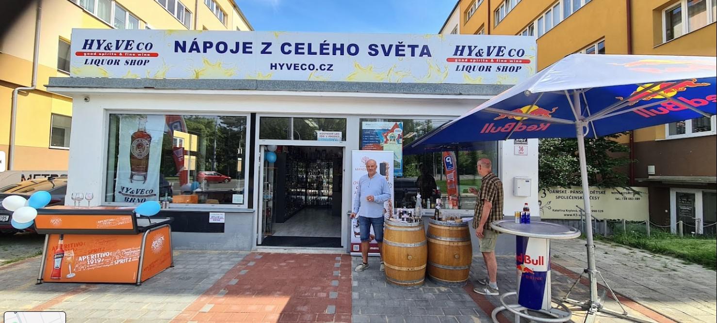 Hyveco Liquor Shop foto 2