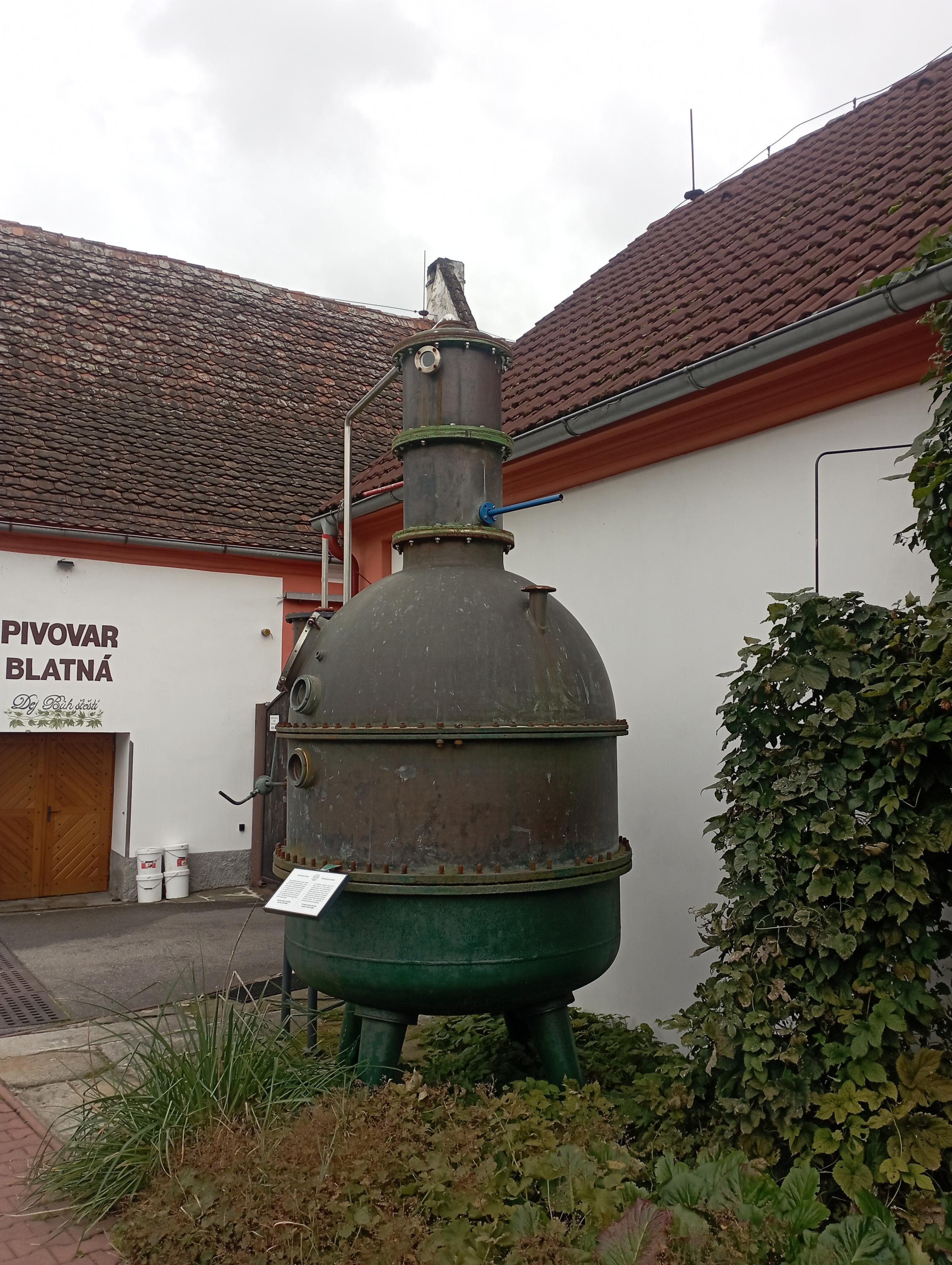 Liqui B Zámecký ovocný lihovar Blatná, s.r.o. foto 4