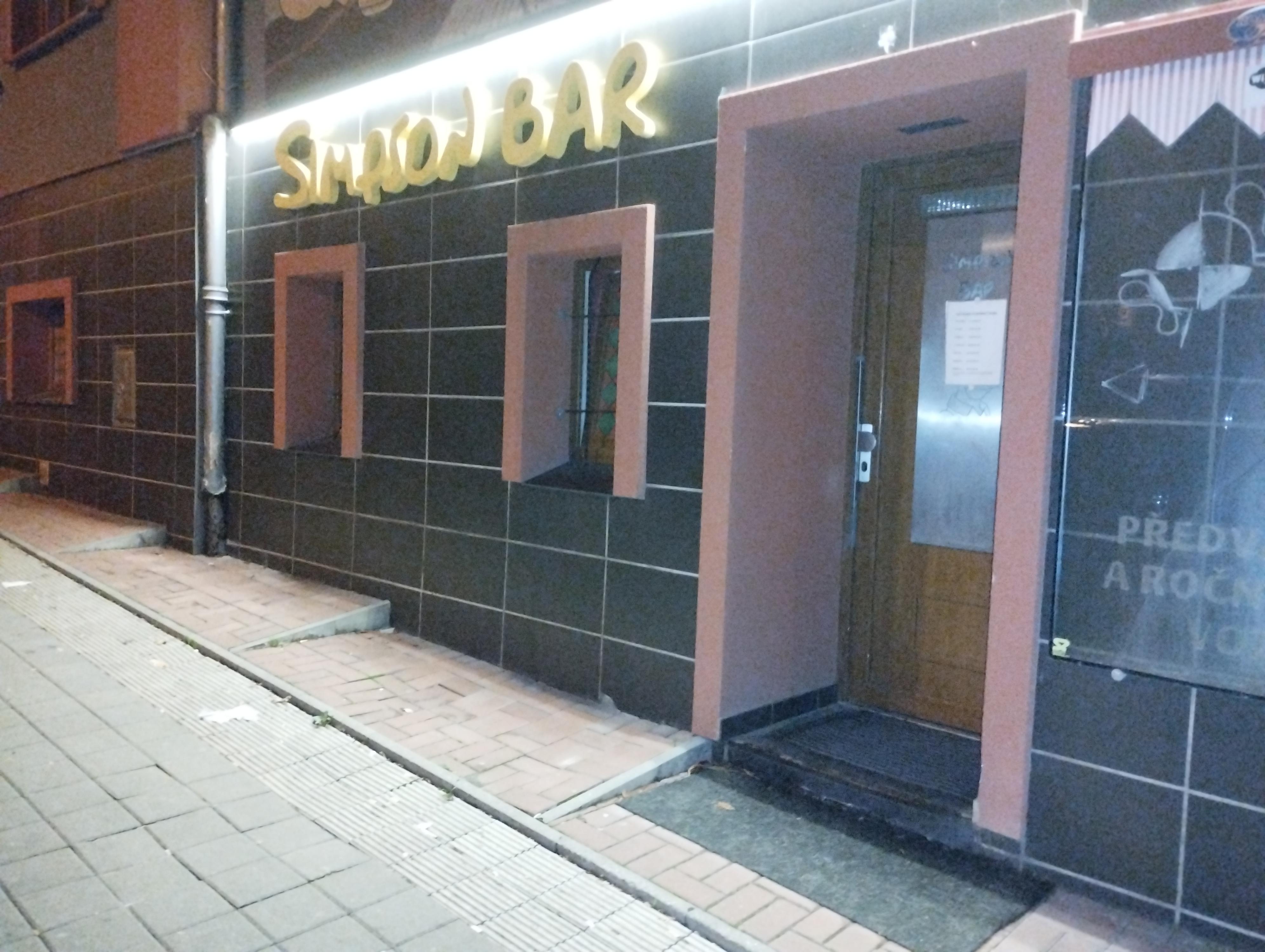 Simpson bar foto 2