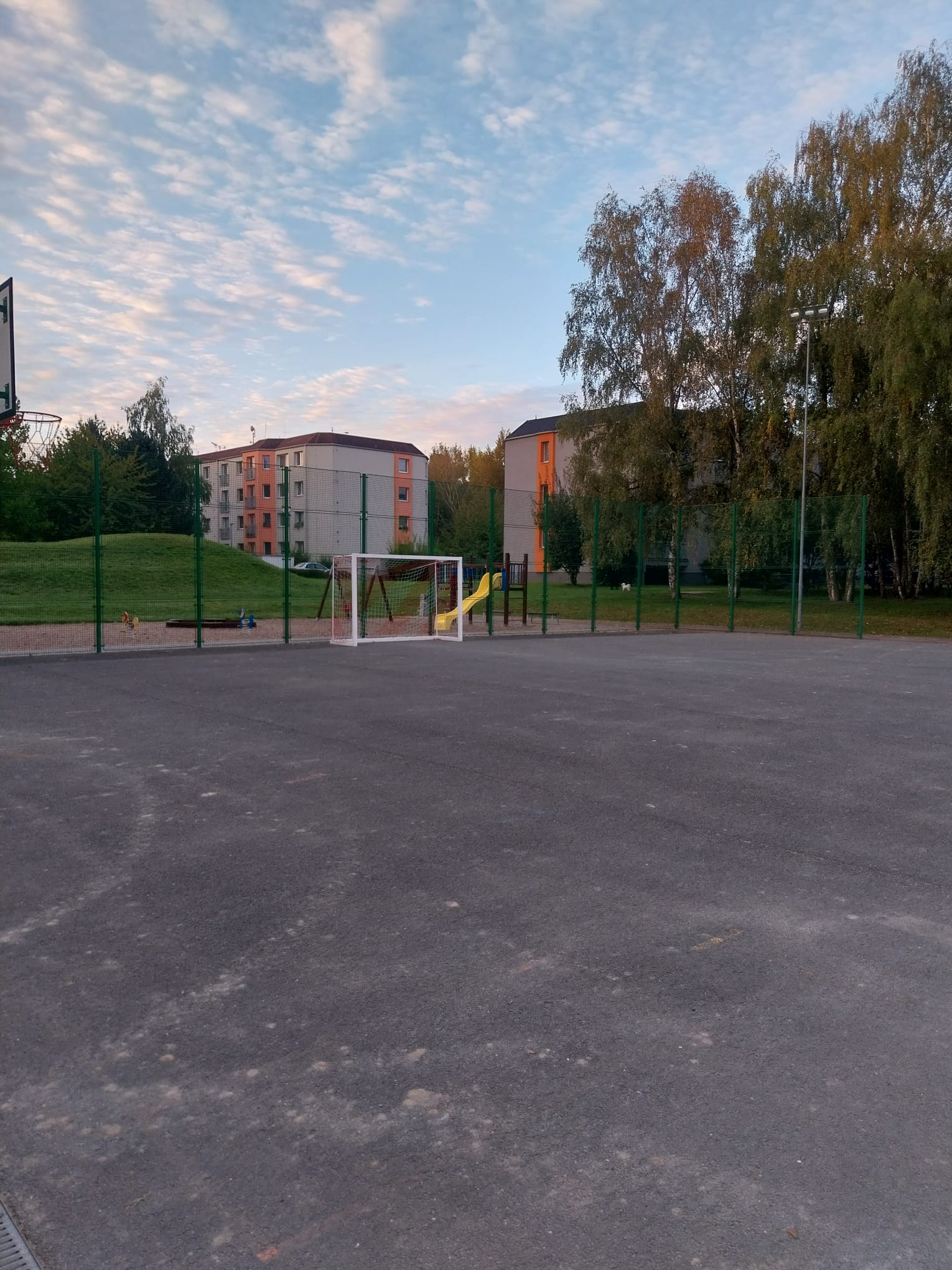 Hřiště Na Lužci foto 1