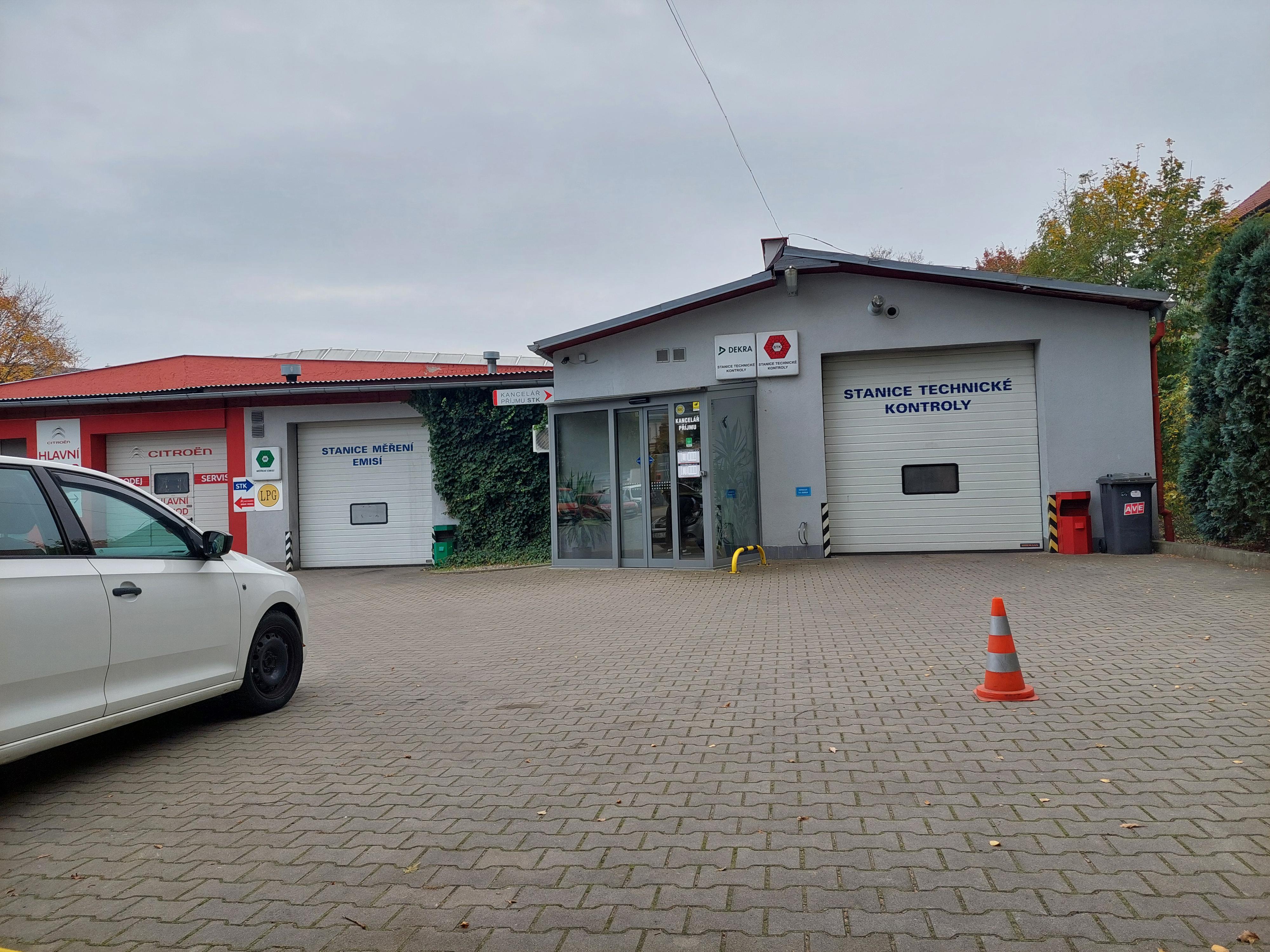 STK Mánesova foto 4