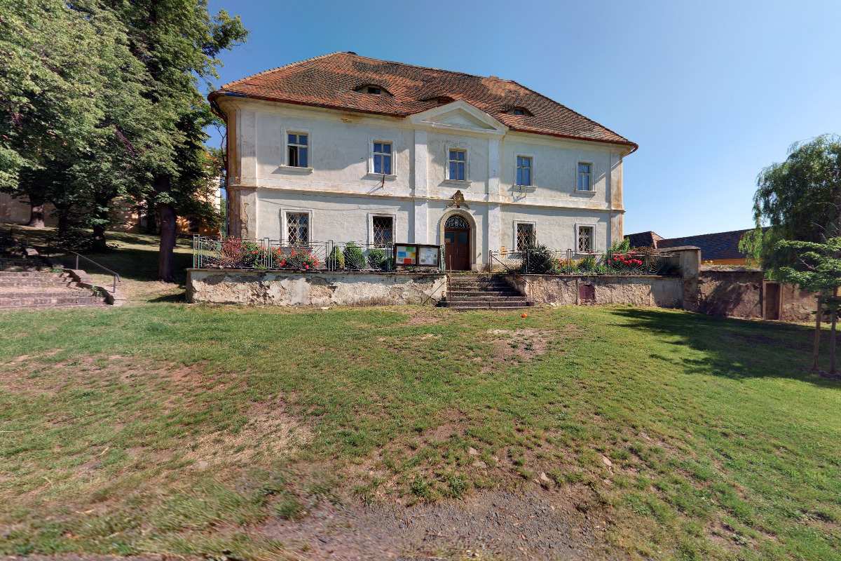 Římskokatolická farnost Jeníkov foto 1