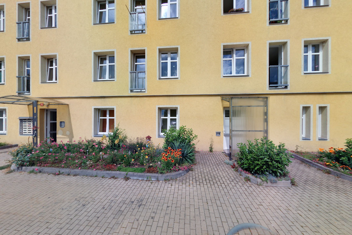 Petra Cmíralova úklidové práce