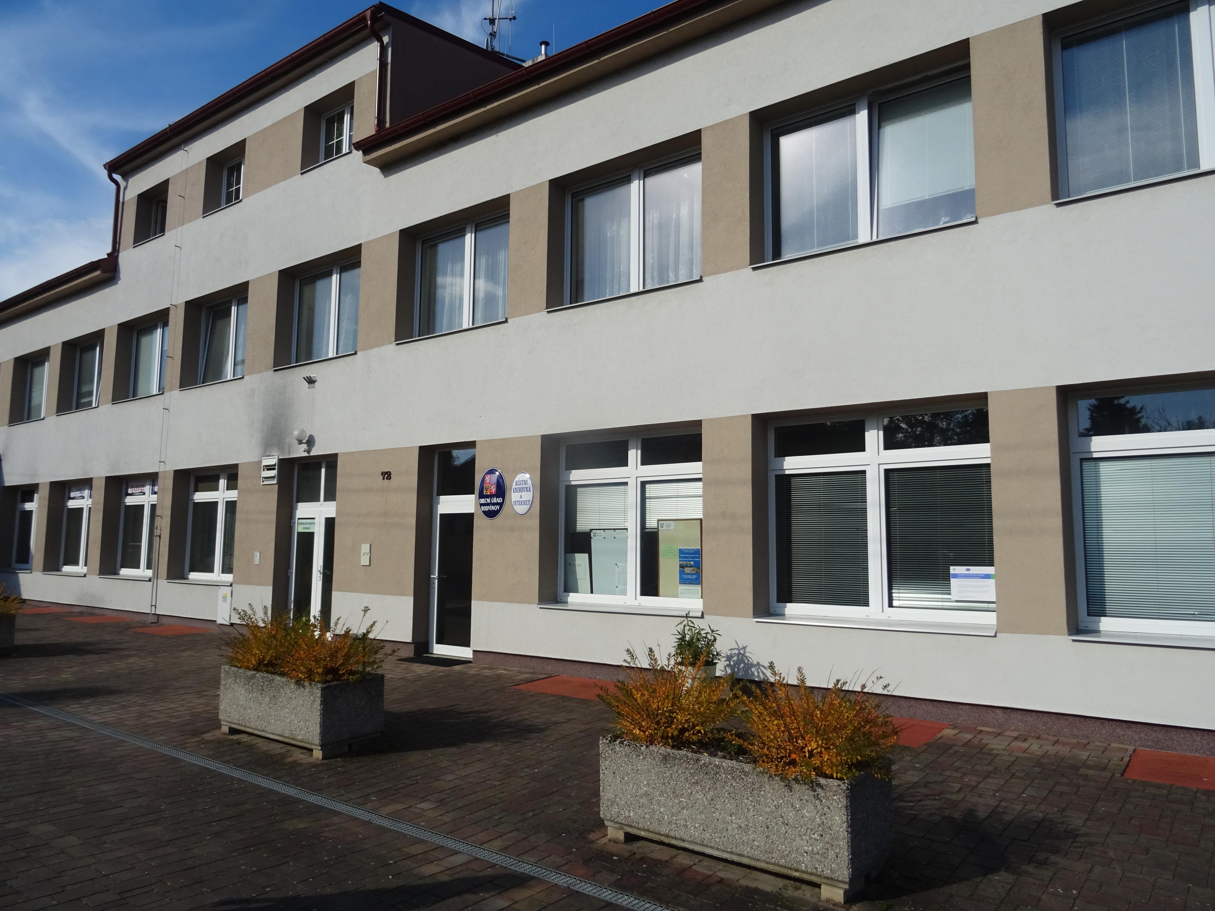 Rodvínov - obecní úřad foto 3