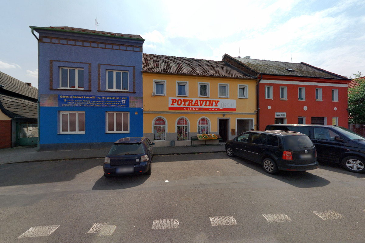 Potraviny u kruhového objezdu foto 4