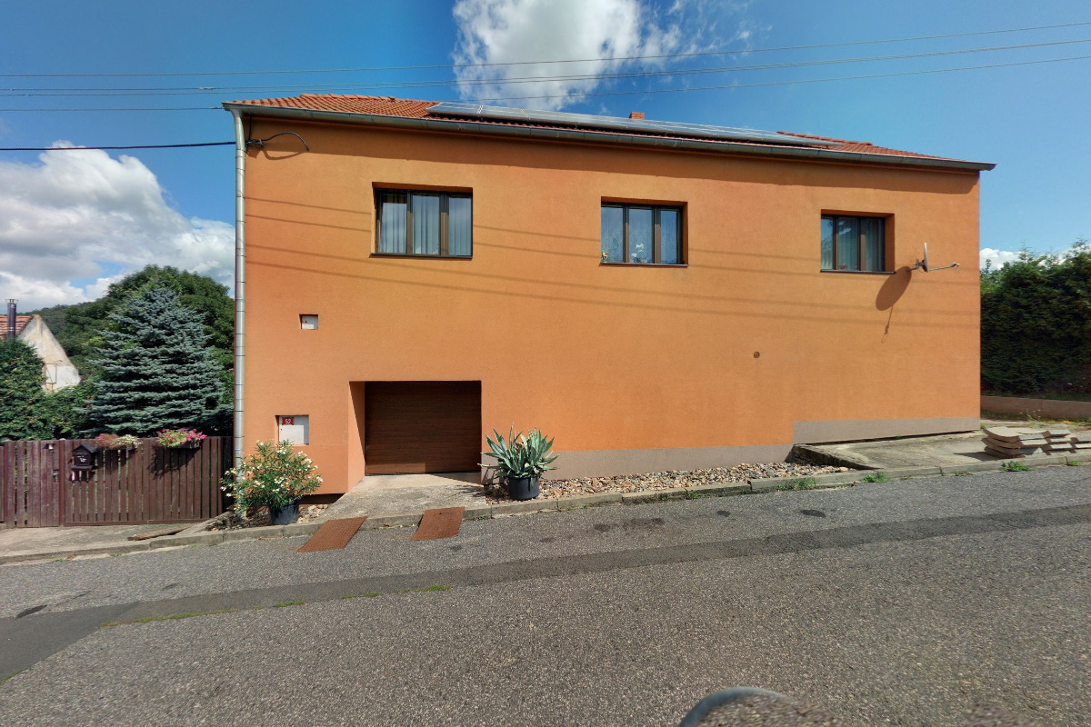 Zahrady - S - realizace a údržba