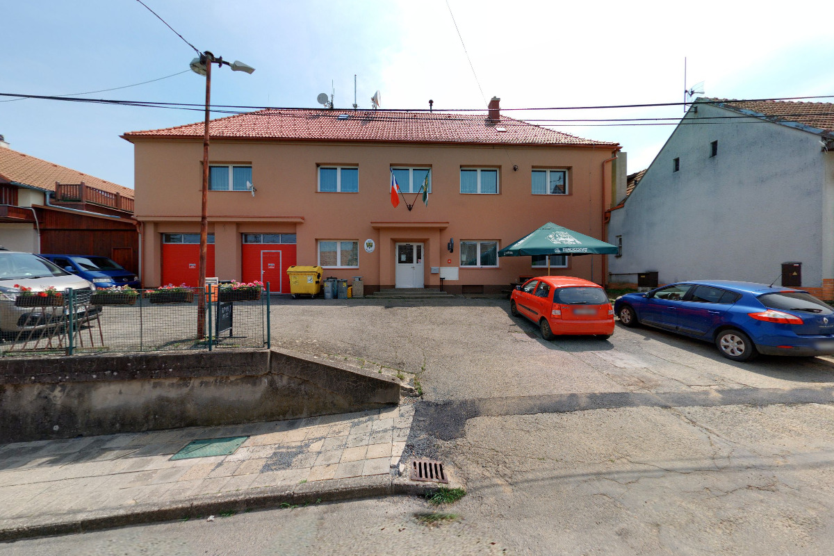 Obecní knihovna Komárov