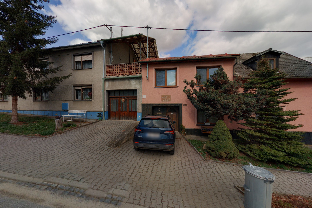 Antikvariát Majda foto 2